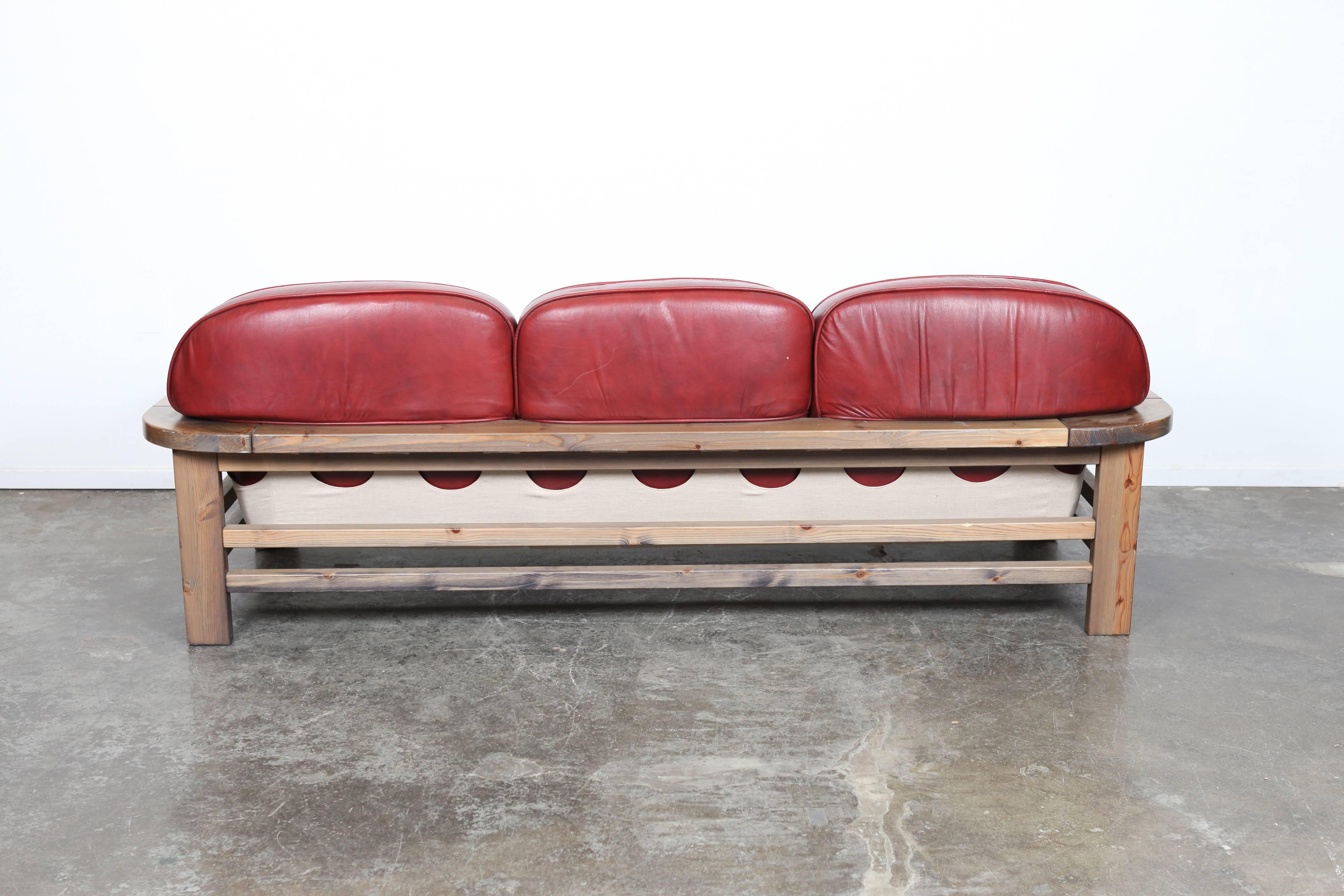 Finnish Mid-Century Modern Red Leather Sofa by Hämeen Kalustaja, Finland, 1970's