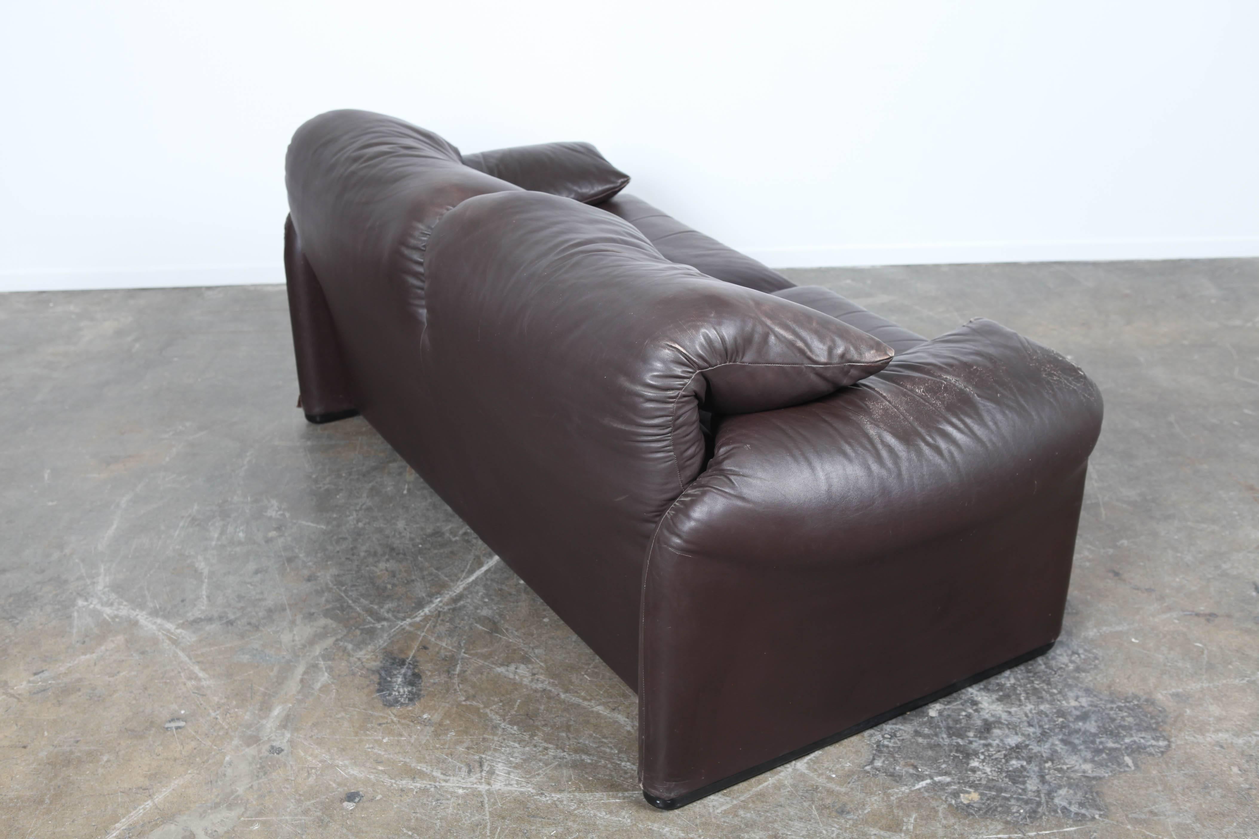 Late 20th Century Brown Leather Sofa 