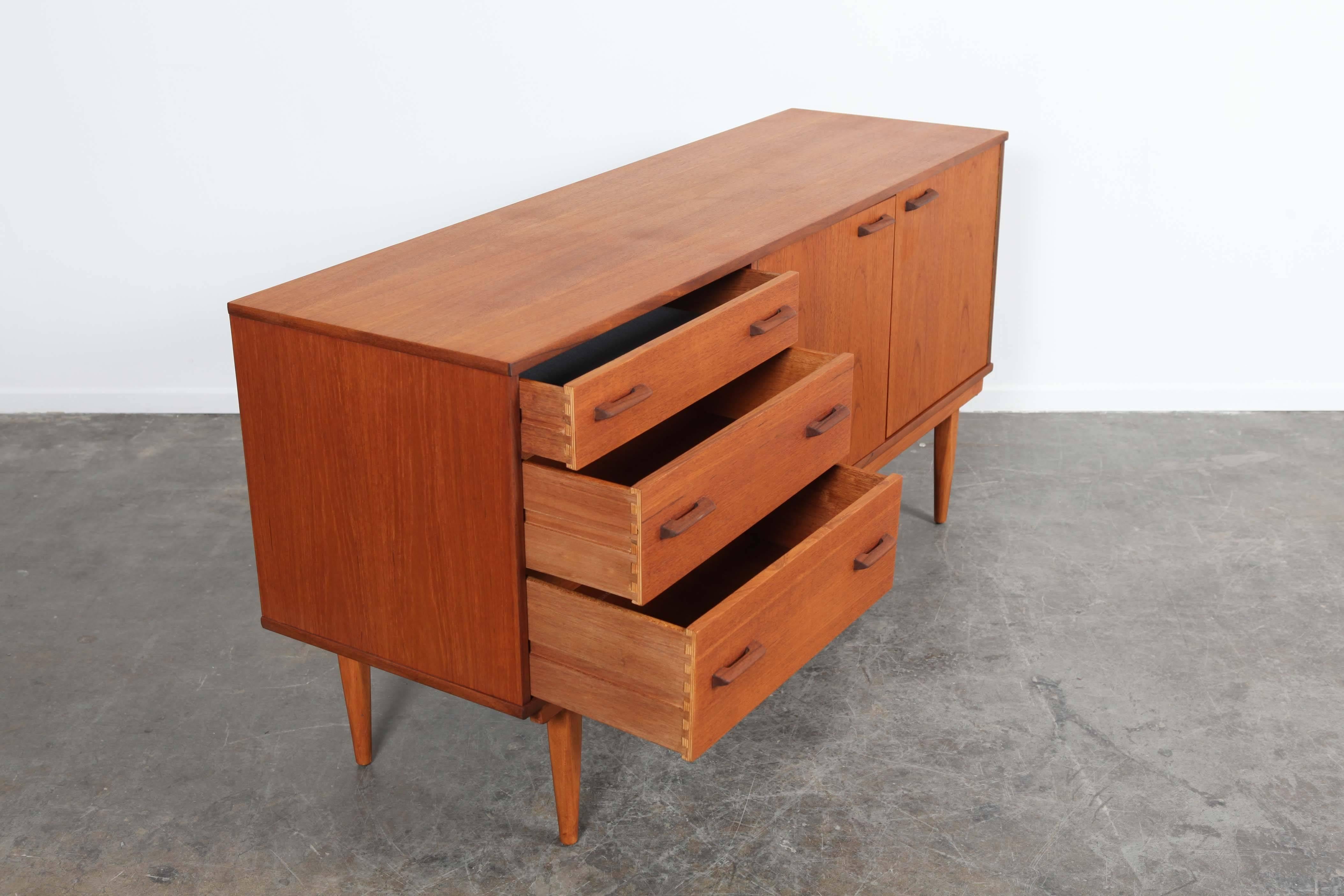 Mid-20th Century English Mid-Century Modern Three-Drawer Teak Sideboard