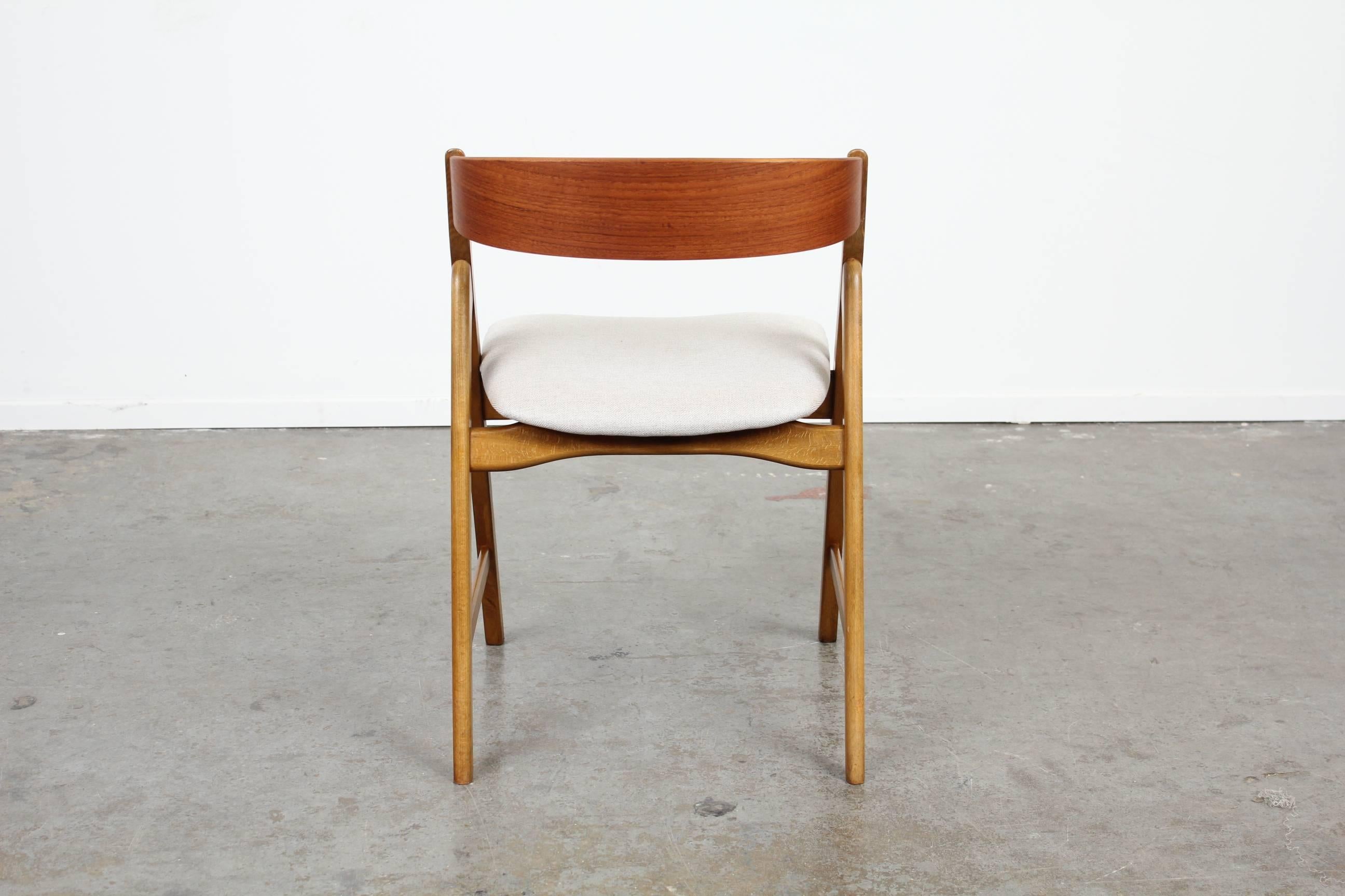 Set of Four Mid-Century Danish Modern Teak Dining Chairs In Excellent Condition In North Hollywood, CA