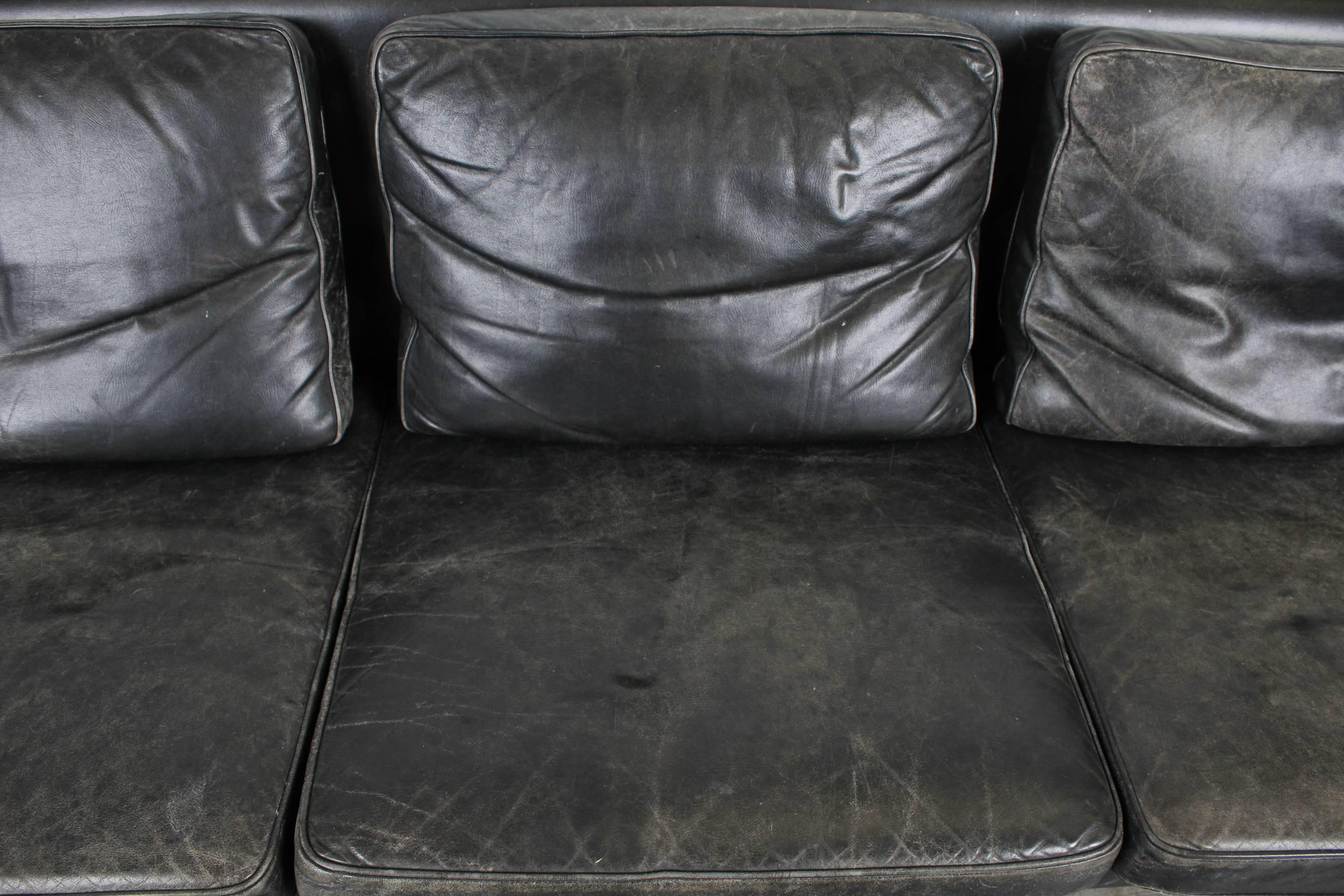 Mid-Century Modern Black Leather Sofa 4
