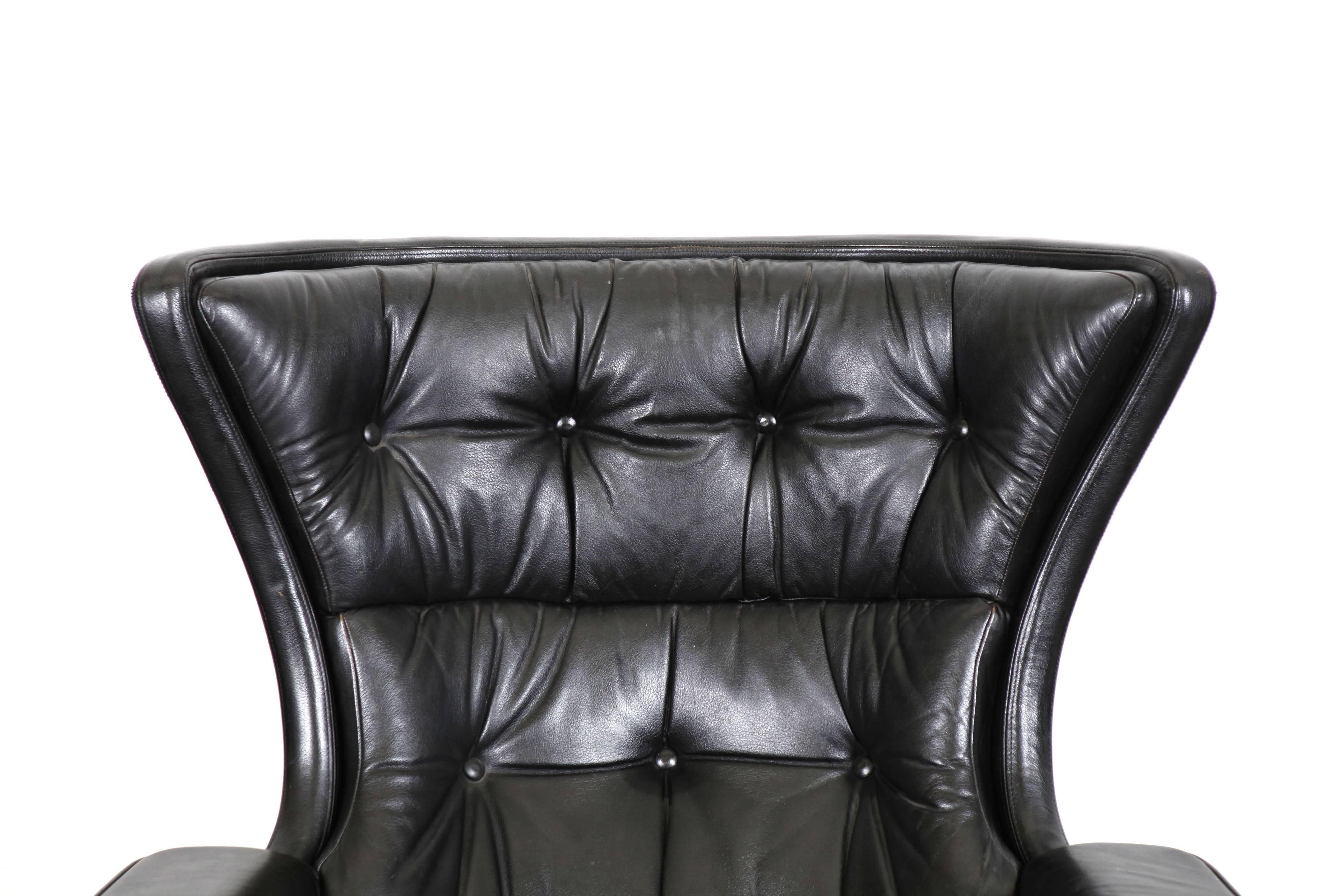 Swedish Mid-Century Modern Vintage Black Leather Swivel Lounge Chair  1