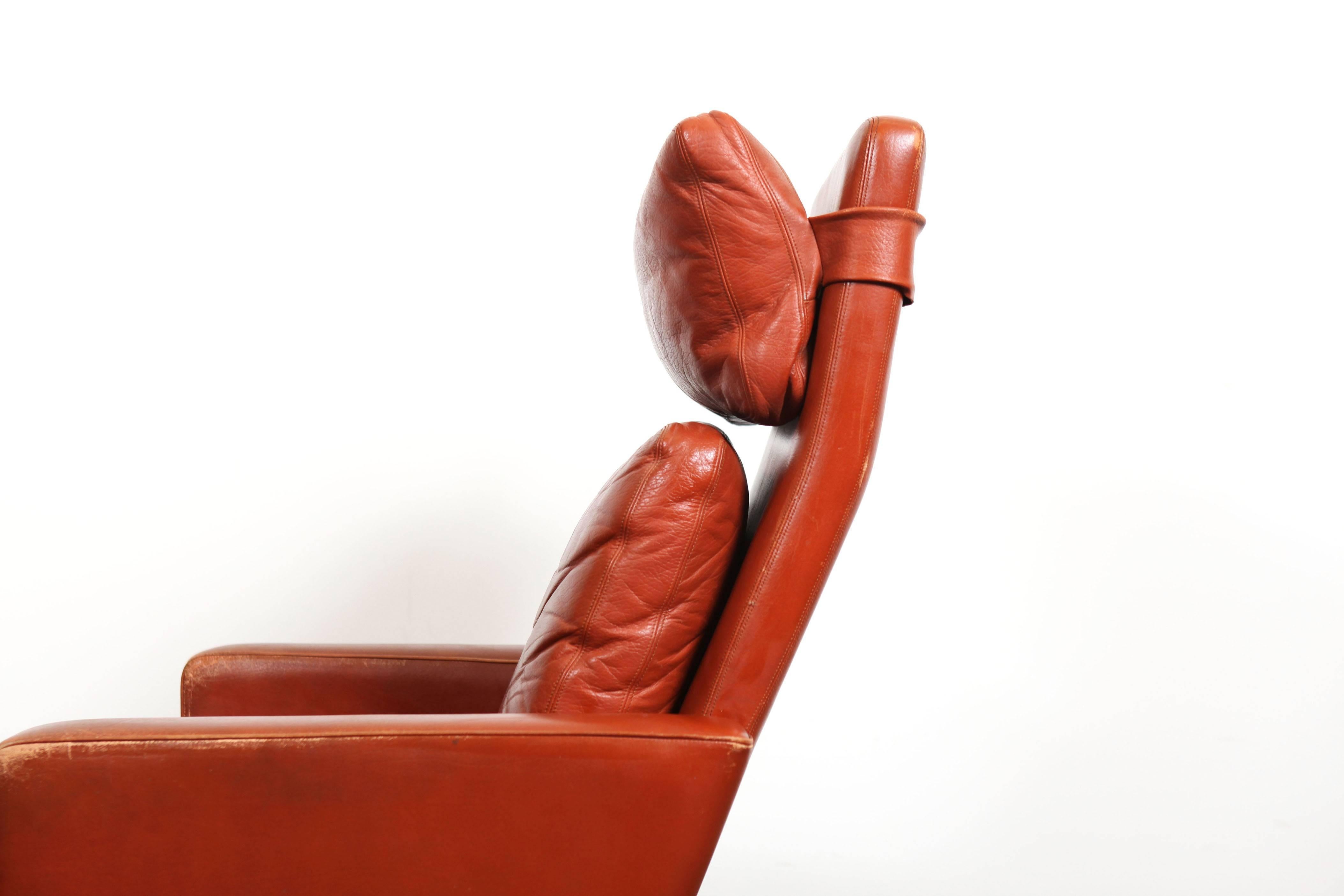 Mid-Century Fredrik Kayser Swivel Lounge Chair For Sale 3