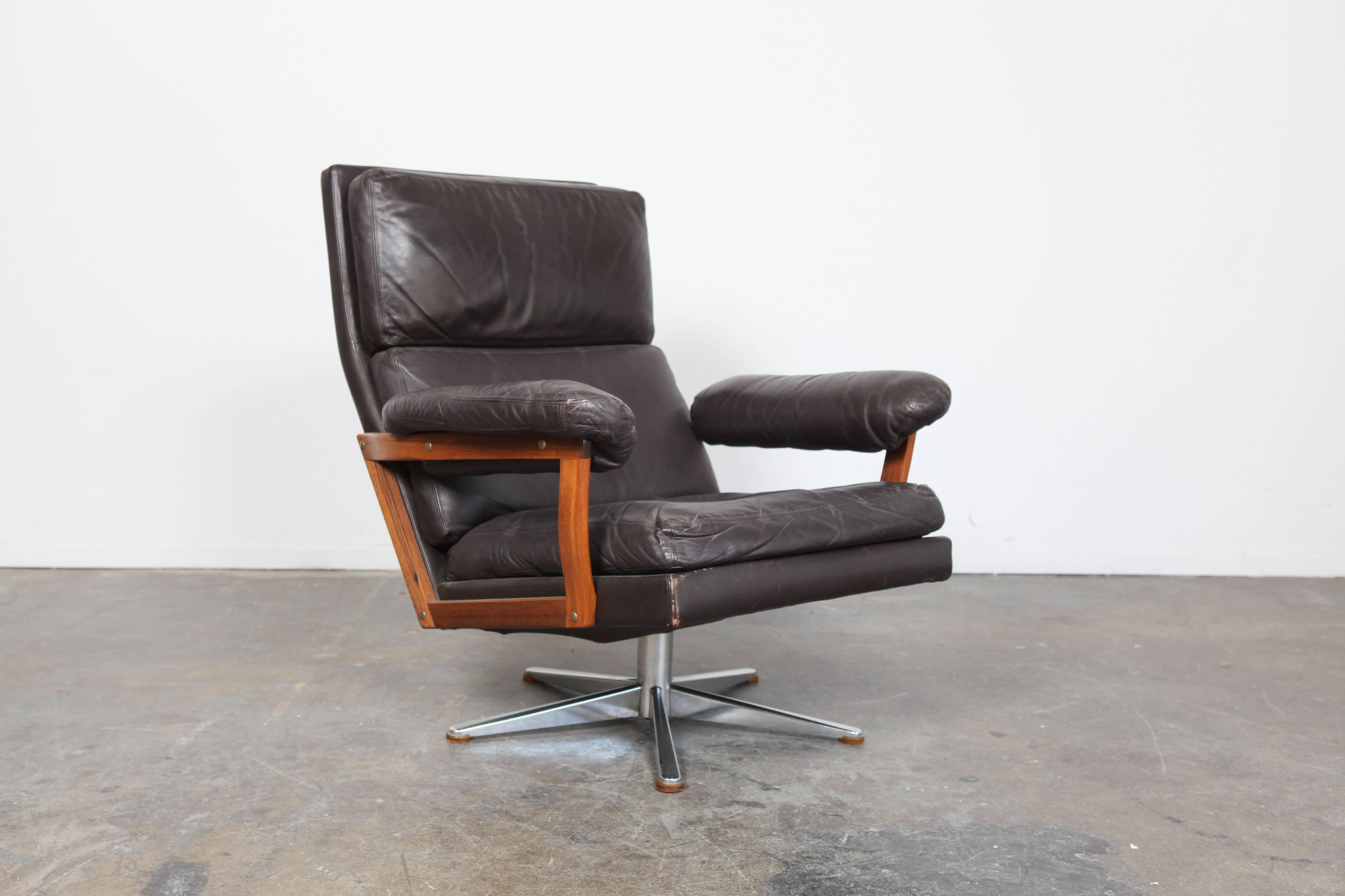 Mid-Century Modern Danish Mid-Century Brown Leather Swivel Lounge Chair