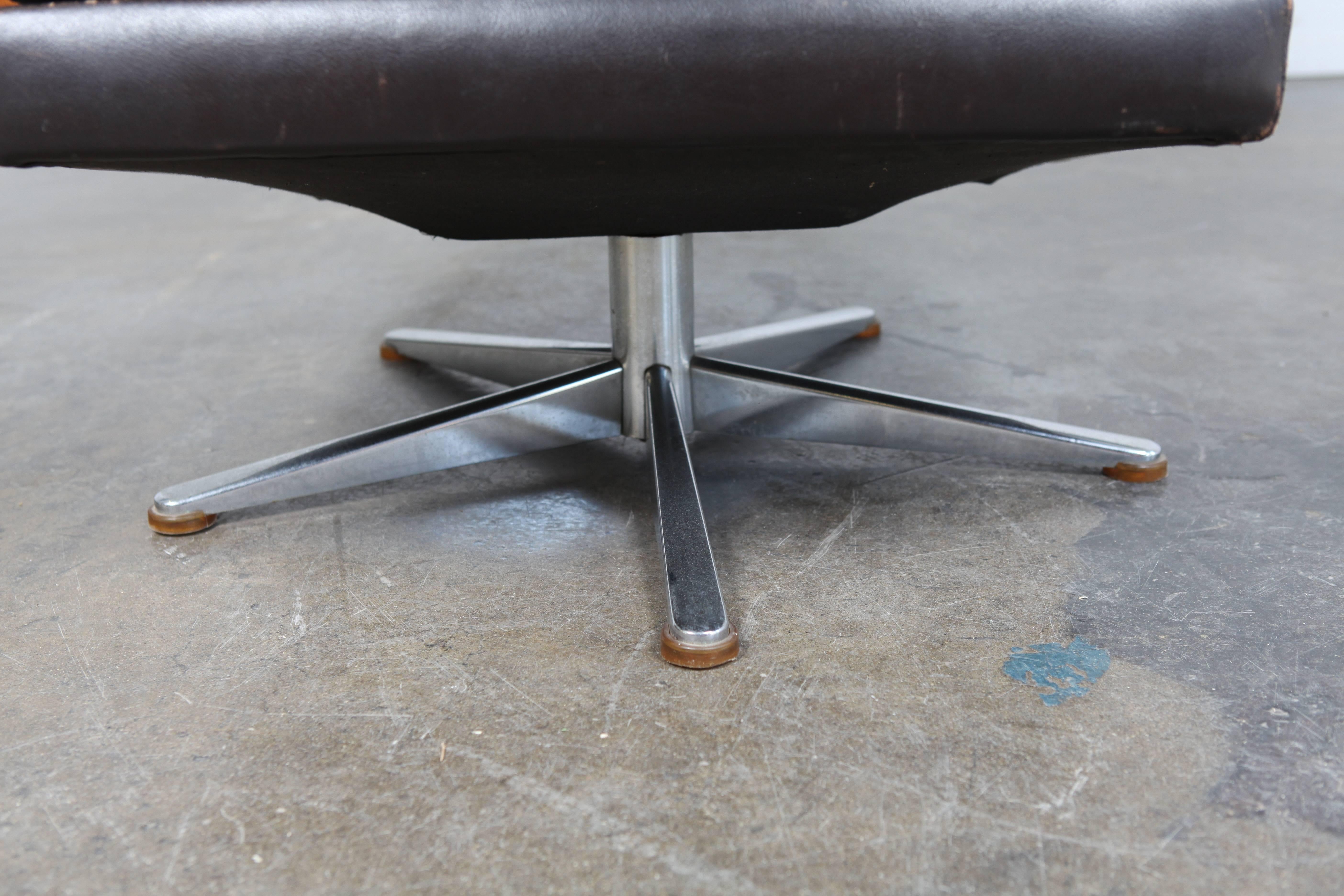 Danish Mid-Century Brown Leather Swivel Lounge Chair 4