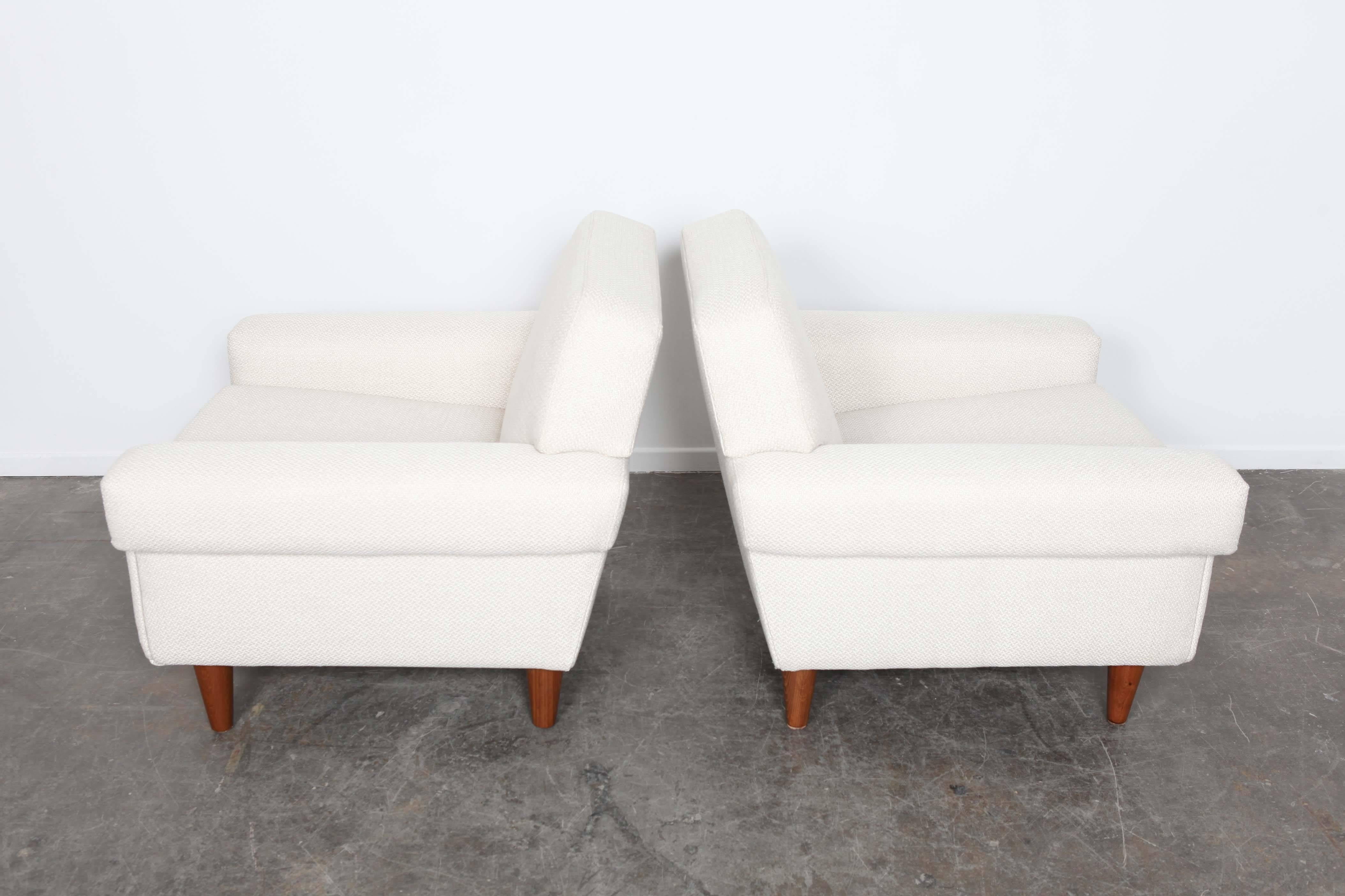 Pair of Swedish Mid-Century Modern Reupholstered Lounge Chairs by Ire Mobel 3