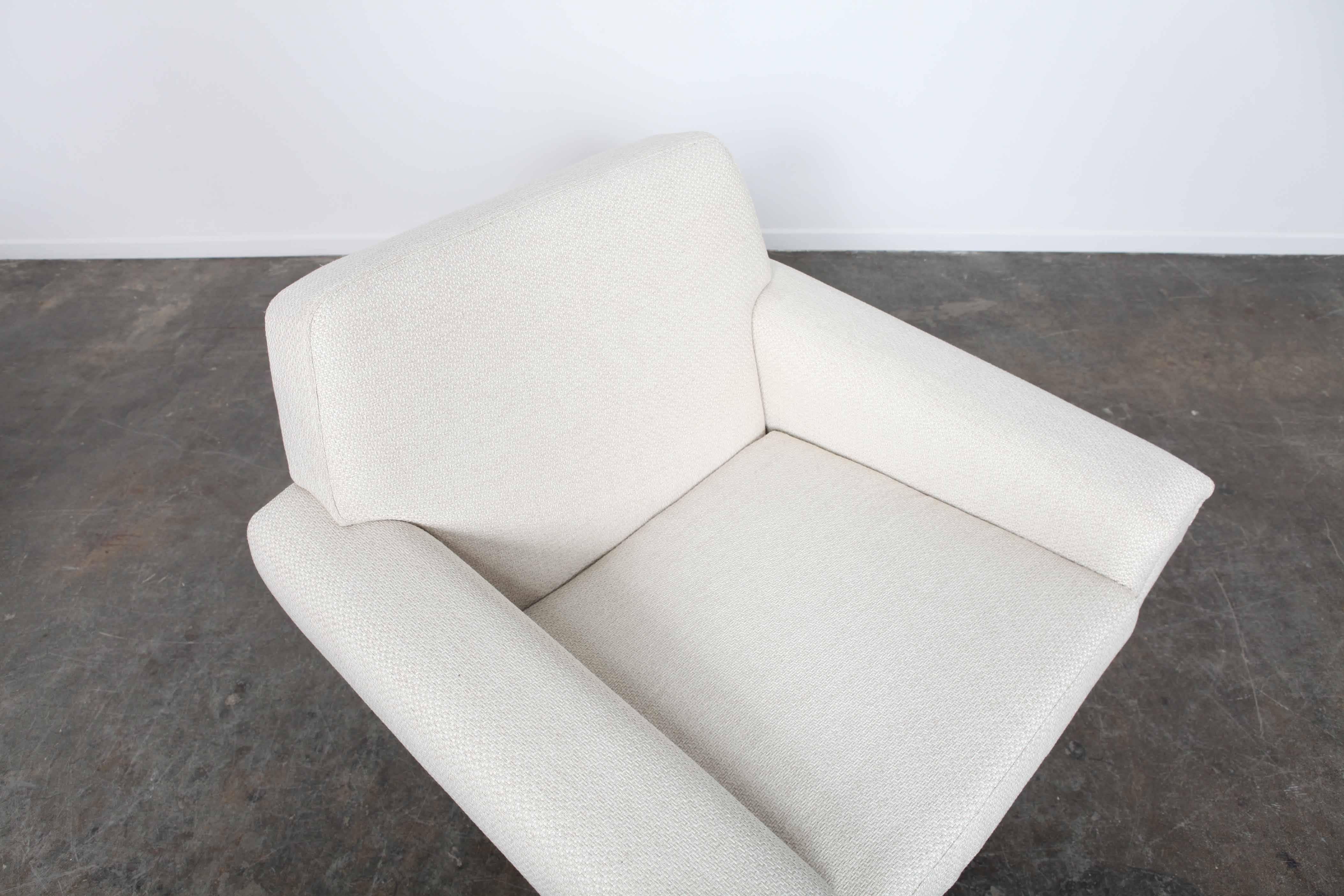 Pair of Swedish Mid-Century Modern Reupholstered Lounge Chairs by Ire Mobel In Excellent Condition In North Hollywood, CA