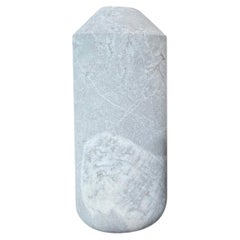 Hohe Vase „Vasque“ aus Mondragone-Marmor von Michael Verheyden
