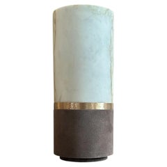 Vaso “Dure” in Calacatta Special Calacatta e Almond Suede di Michael Verheyden