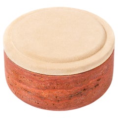 Petit bol « Cappuccino » en cuir et marbre Travertino couleur noyer de la collection Naxos, par Giobagnara