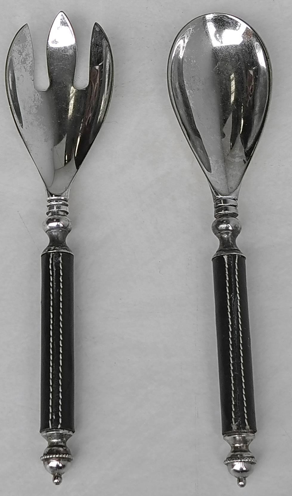 Versilberter Couvert aus schwarzem, handgenähtem Leder, ca. 1940er Jahre im Zustand „Hervorragend“ im Angebot in Den Haag, NL