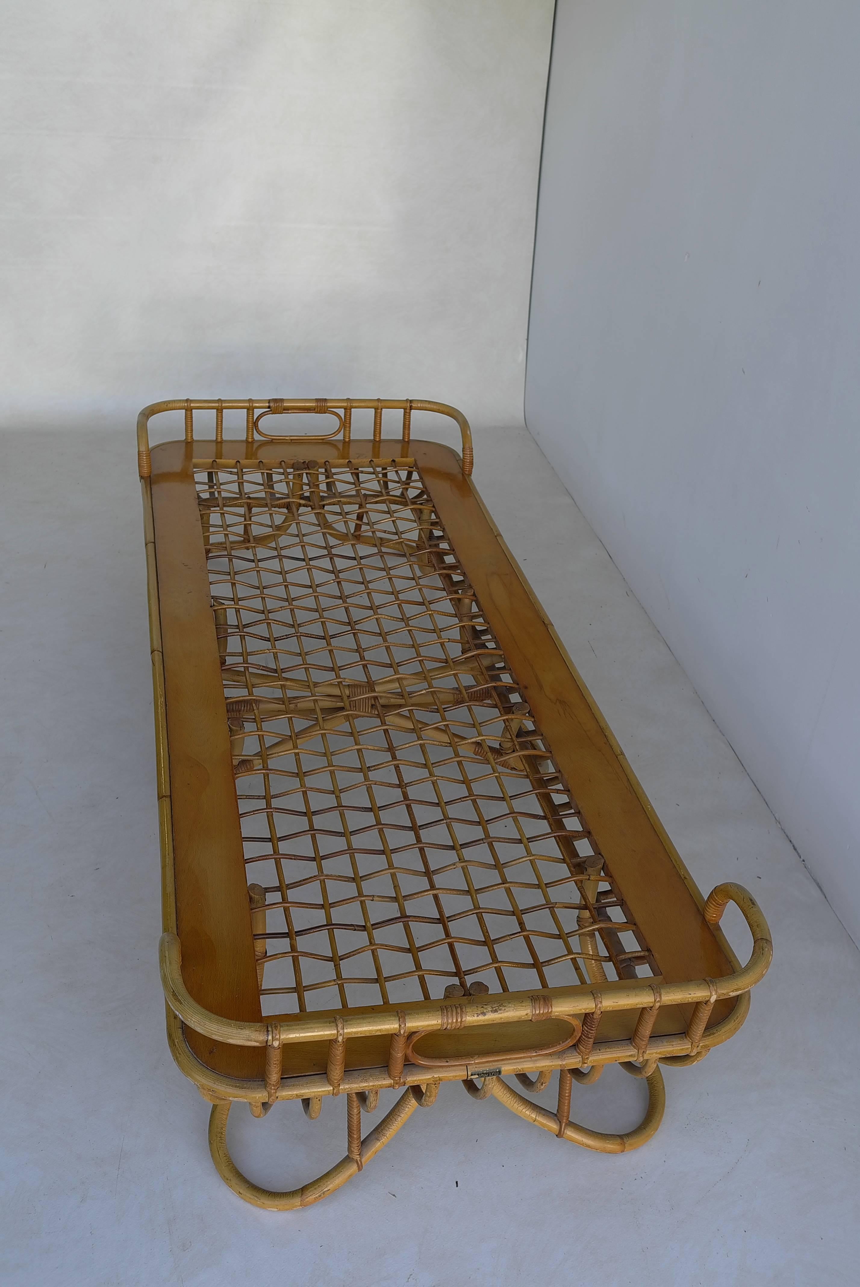 rattan day bed