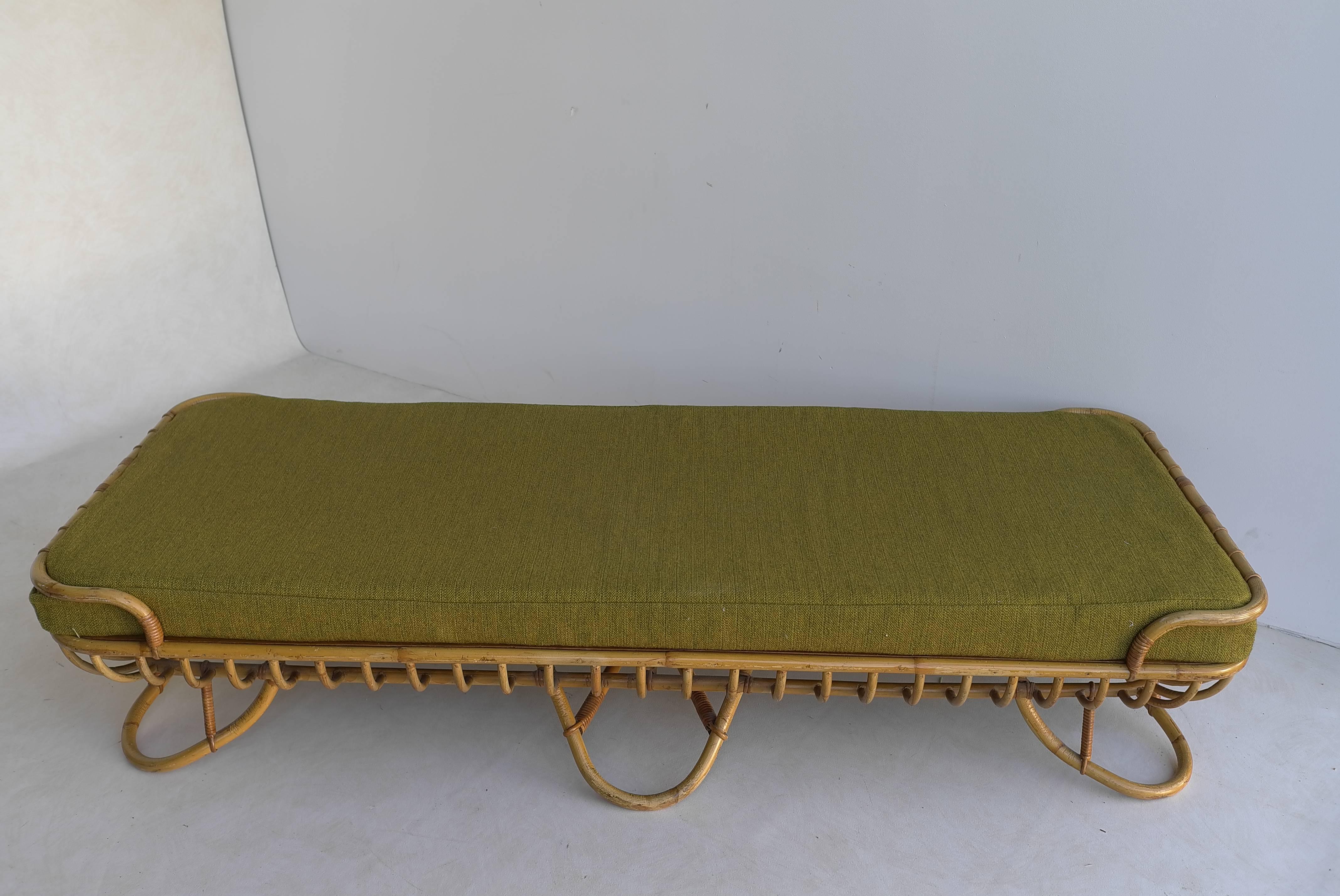 Rohé Noordwolde Rattan Daybed, the Netherlands, 1950s In Excellent Condition In Den Haag, NL