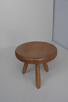 Tabouret Berger en chêne massif, dans le style de Charlotte Perriand, France, années 1950