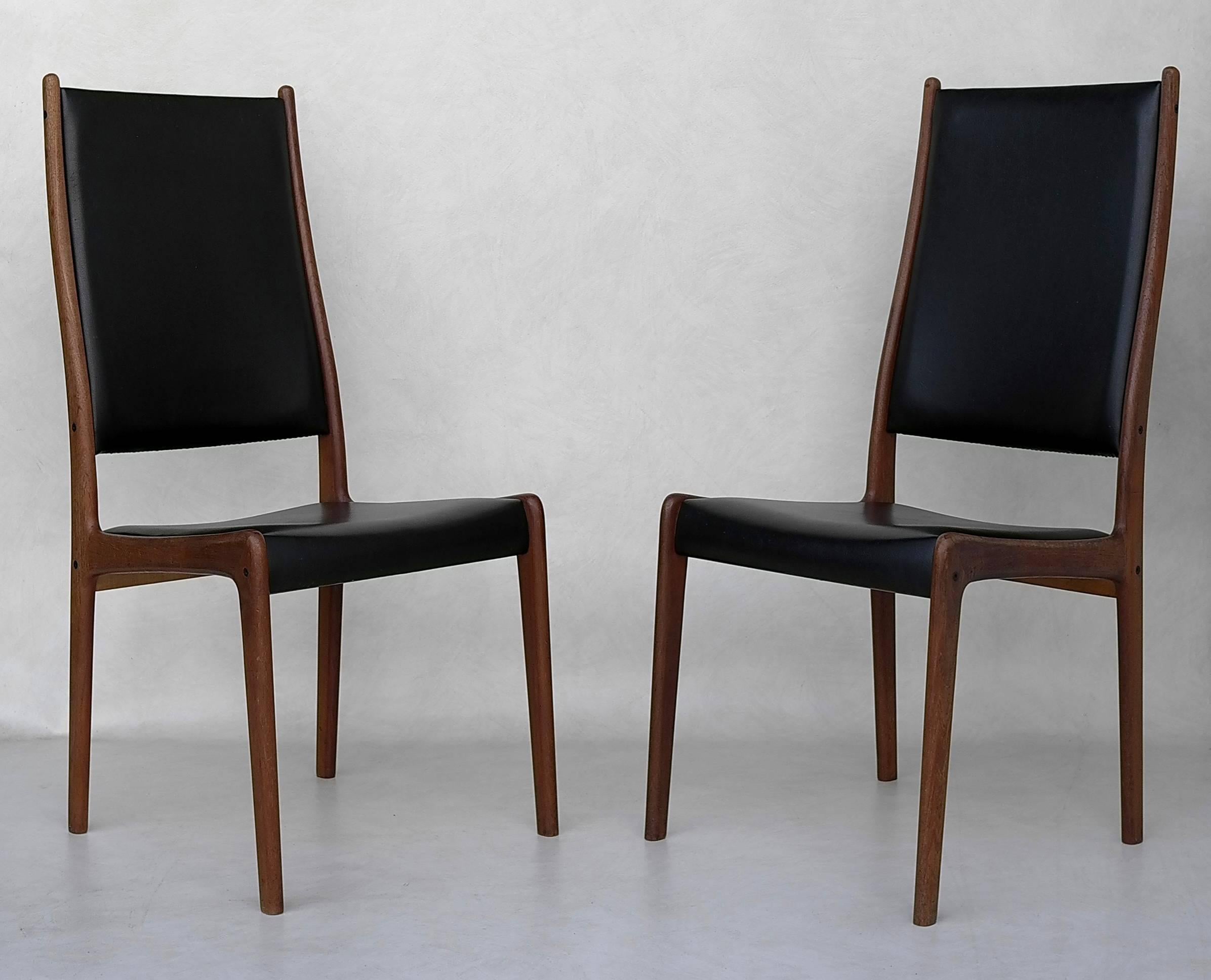 Mid-Century Modern Set of Six High Back Dining Chairs by Johannes Andersen in Teak