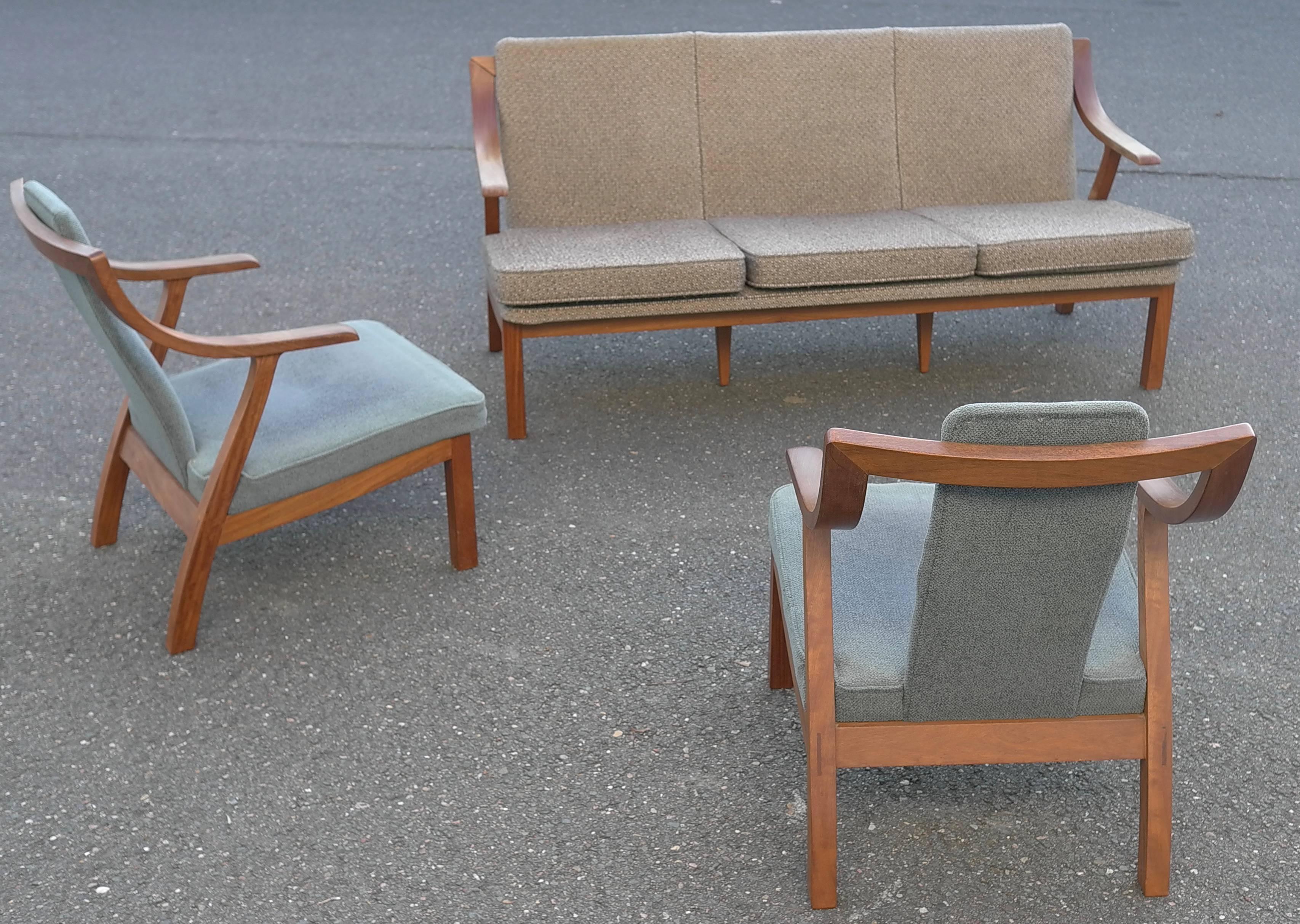 Japanese Organic three-seat Sofa with Two Armchairs, Japan 1965 For Sale