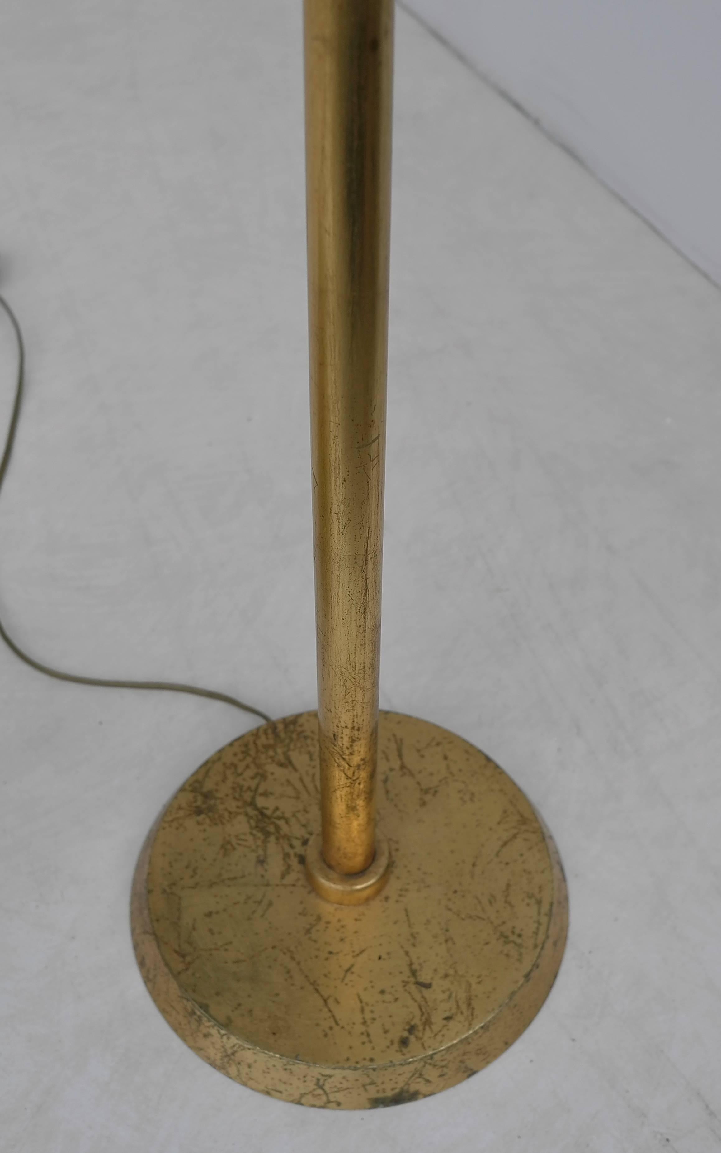 Floor Lamp in Gilded Gold with Colored Glass Beads In Excellent Condition For Sale In Den Haag, NL