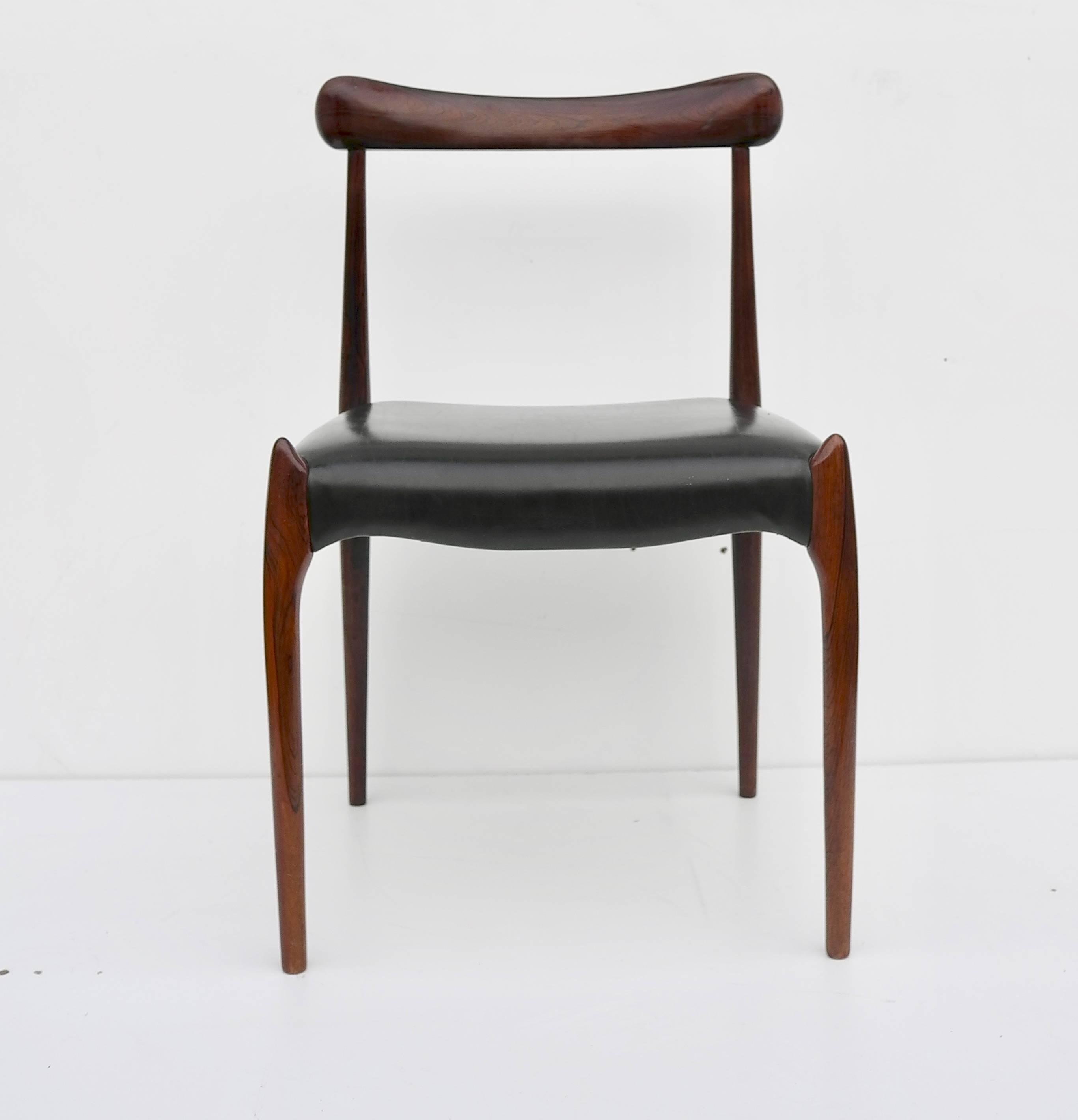 Set of Eight Danish Organic Dining Chairs in Solid Rosewood In Excellent Condition In Den Haag, NL