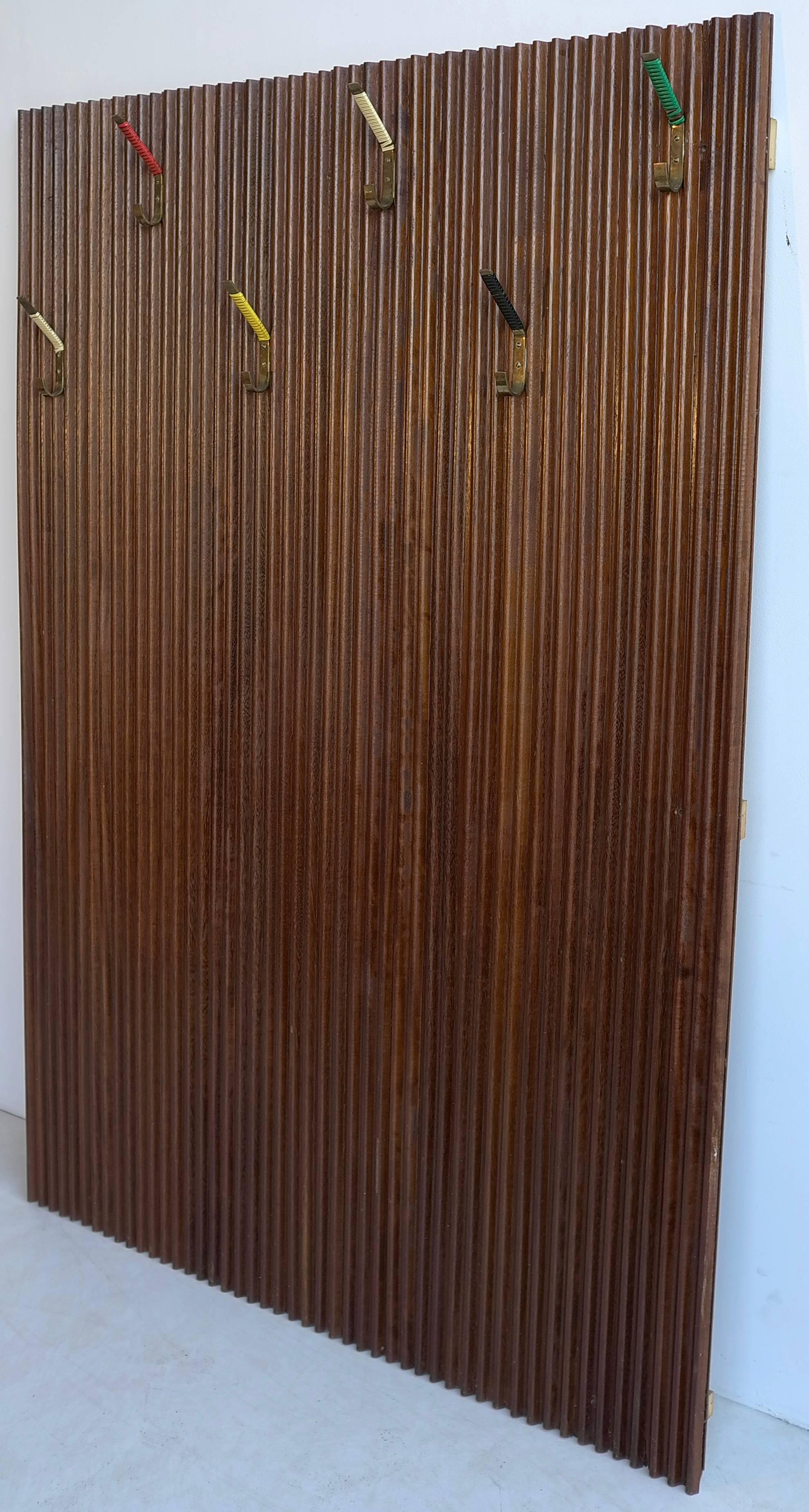 Large Italian Wall-Mounted Coat Rack with Colored Hooks in Brass In Good Condition In Den Haag, NL
