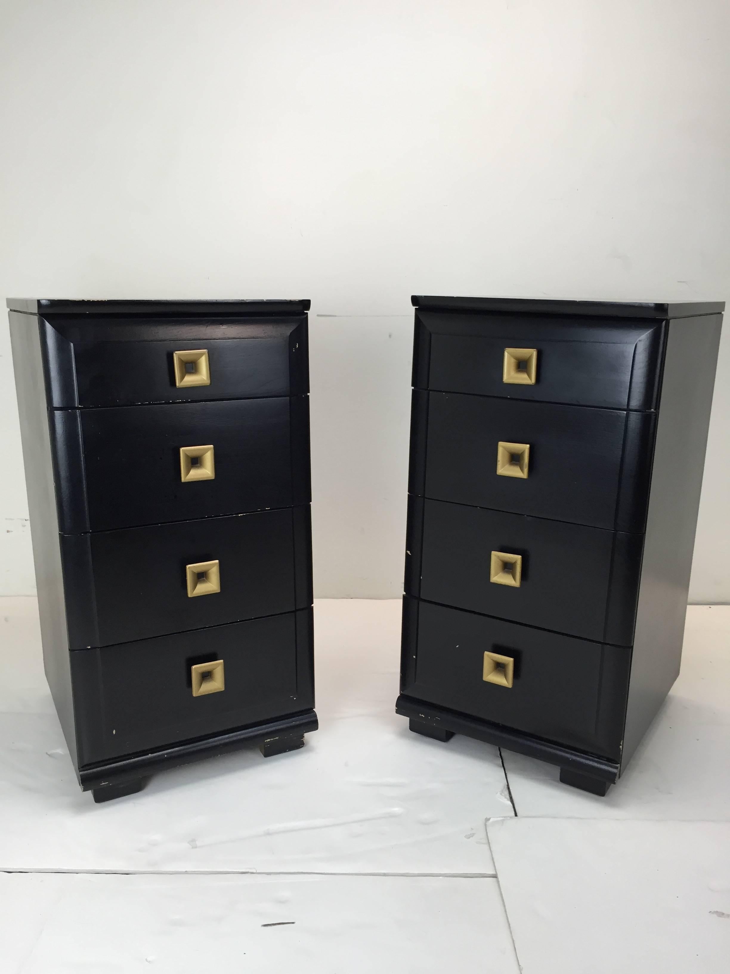 Pair of Nightstands in the style of Raymond Loewy for Mengel with Great Storage In Good Condition In Dallas, TX