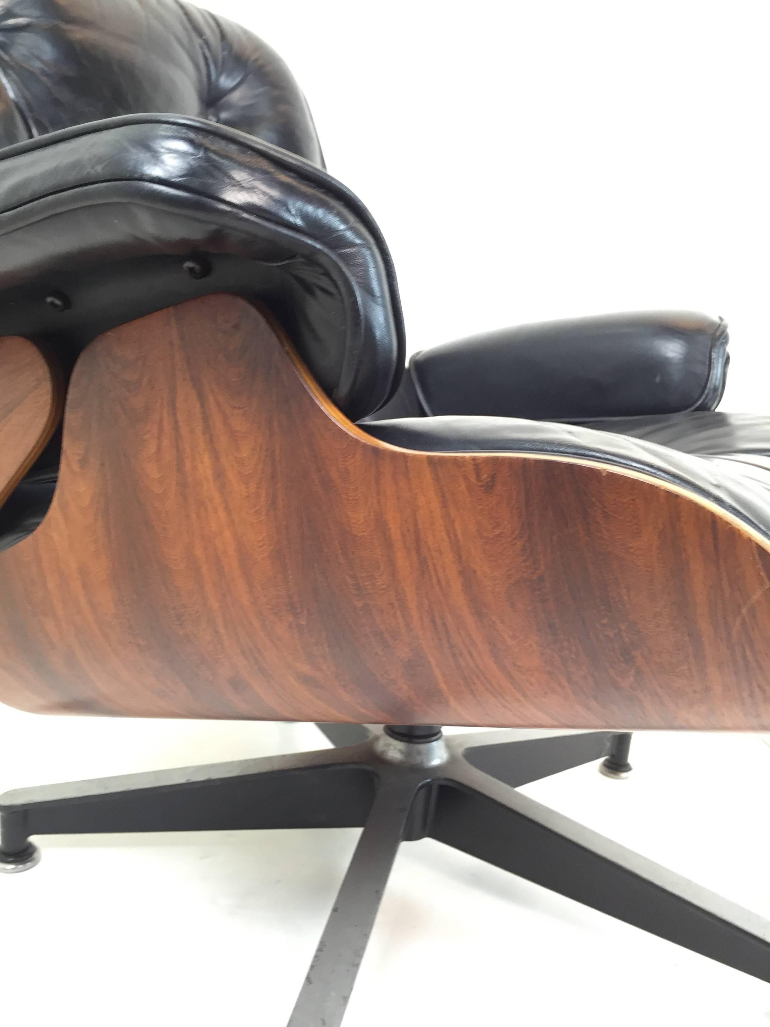 20th Century Outstanding All Original 1976 Rosewood Eames Lounge and Ottoman 