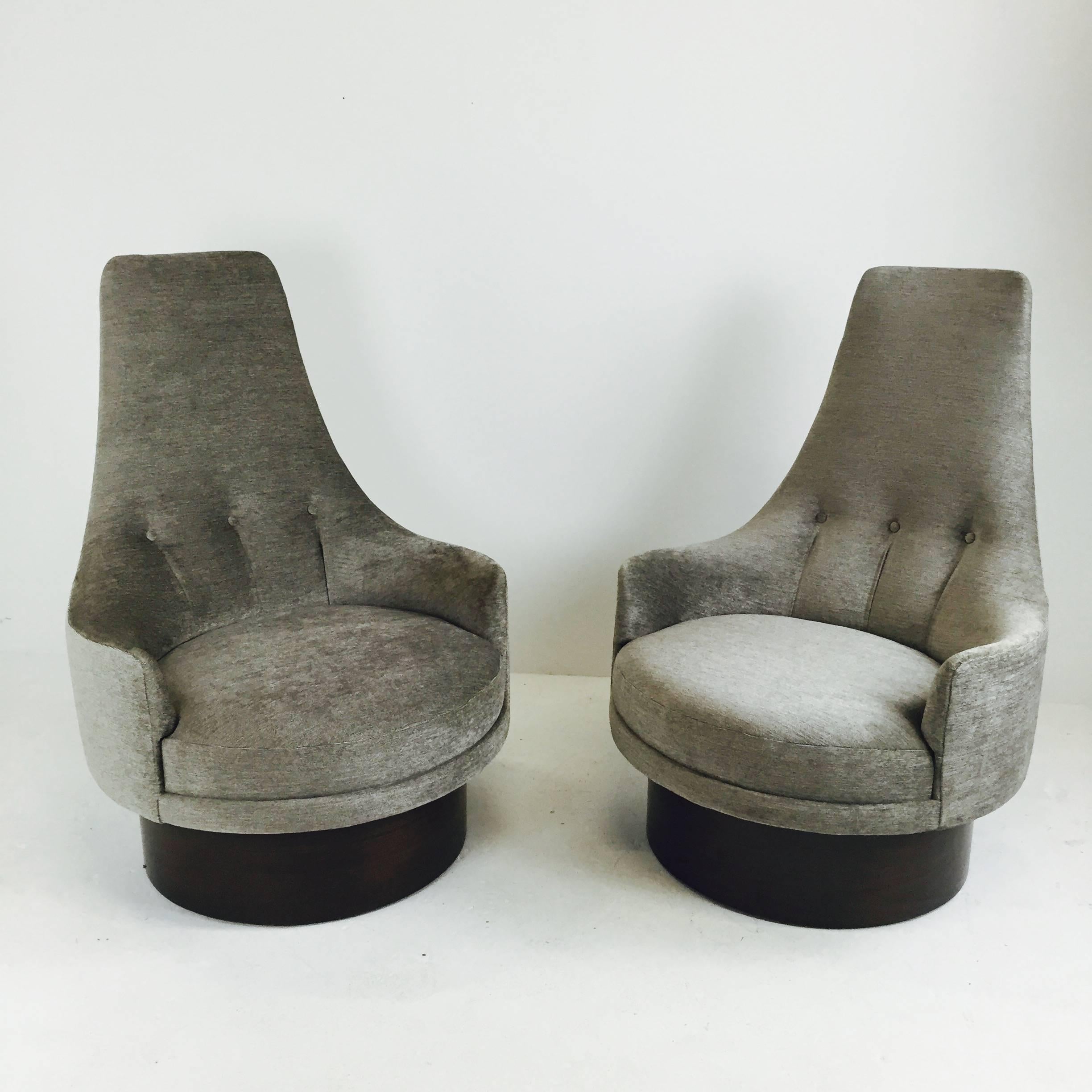20th Century High back swivel chairs by Adrian Pearsall