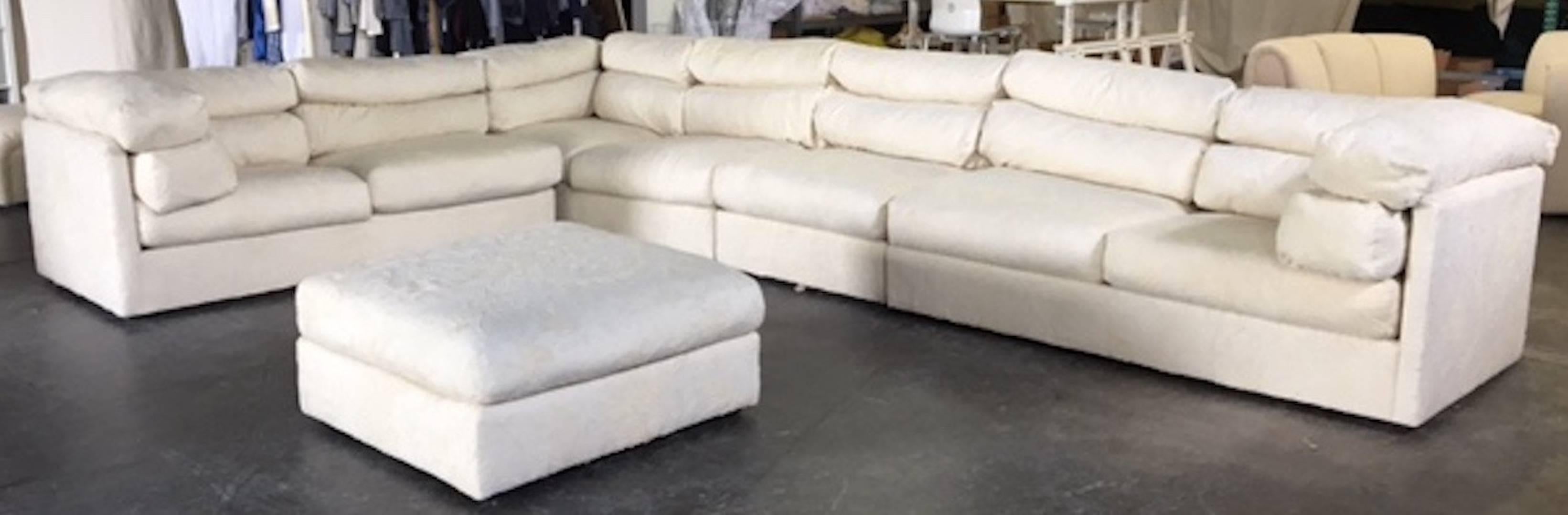 Monumental sectional sofa by Directional. This sectional is in good vintage condition and new upholstery is recommended, circa 1970s.

Dimensions: 170