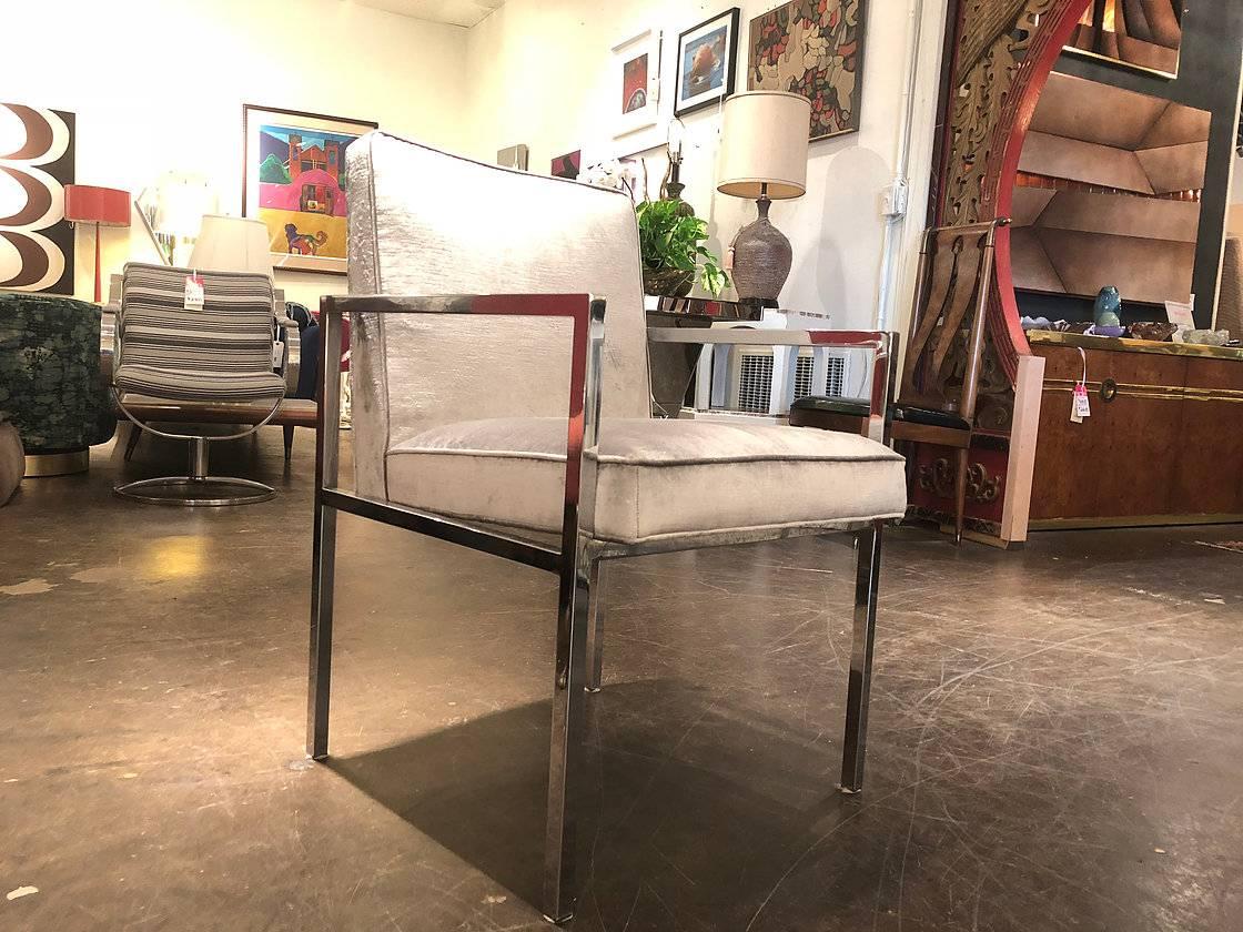 Mid-Century Modern Pair of Chrome Armchairs with Silver Velvet in the Style of Milo Baughman