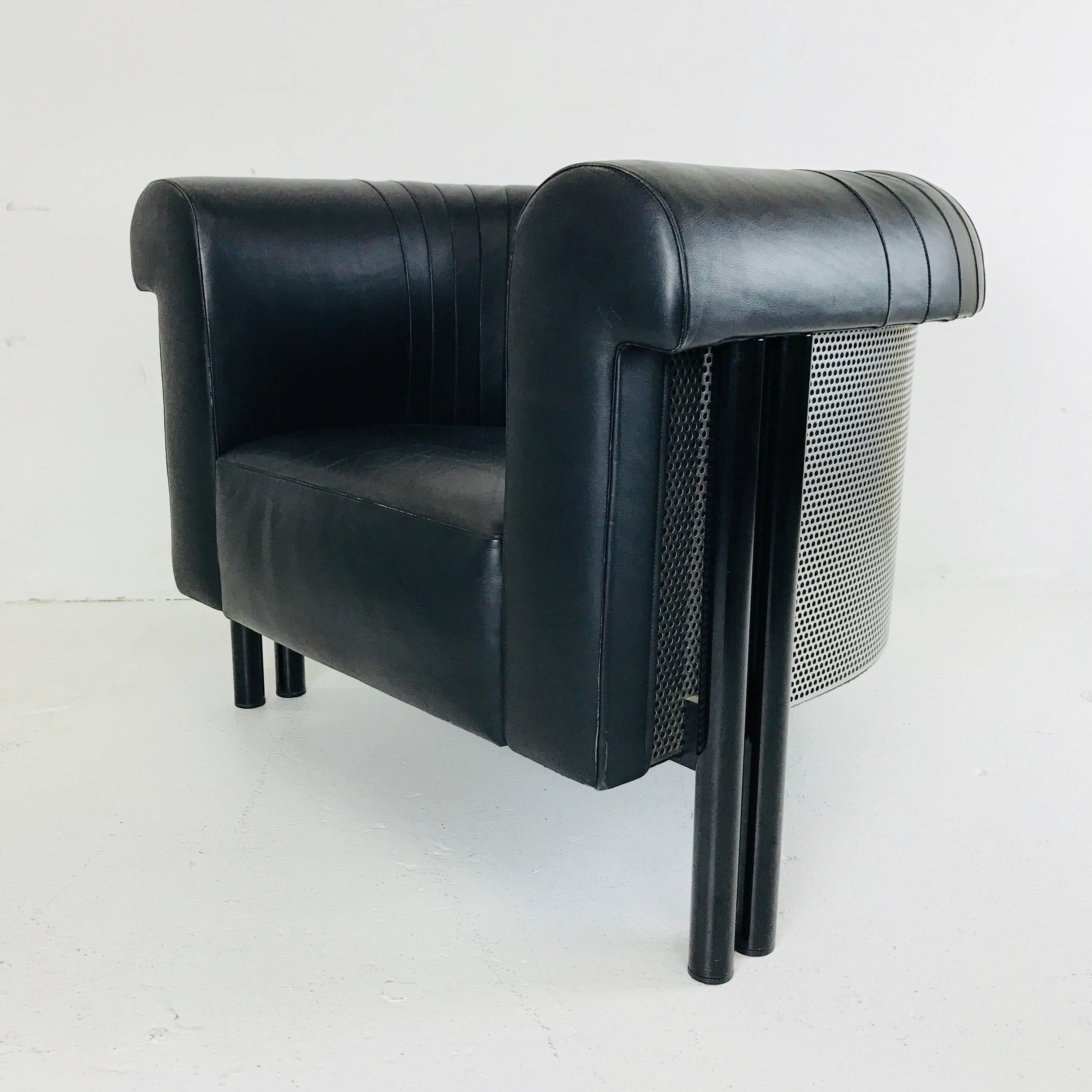 Pair of Black Leather Lounge Armchairs by De Sede In Good Condition In Dallas, TX