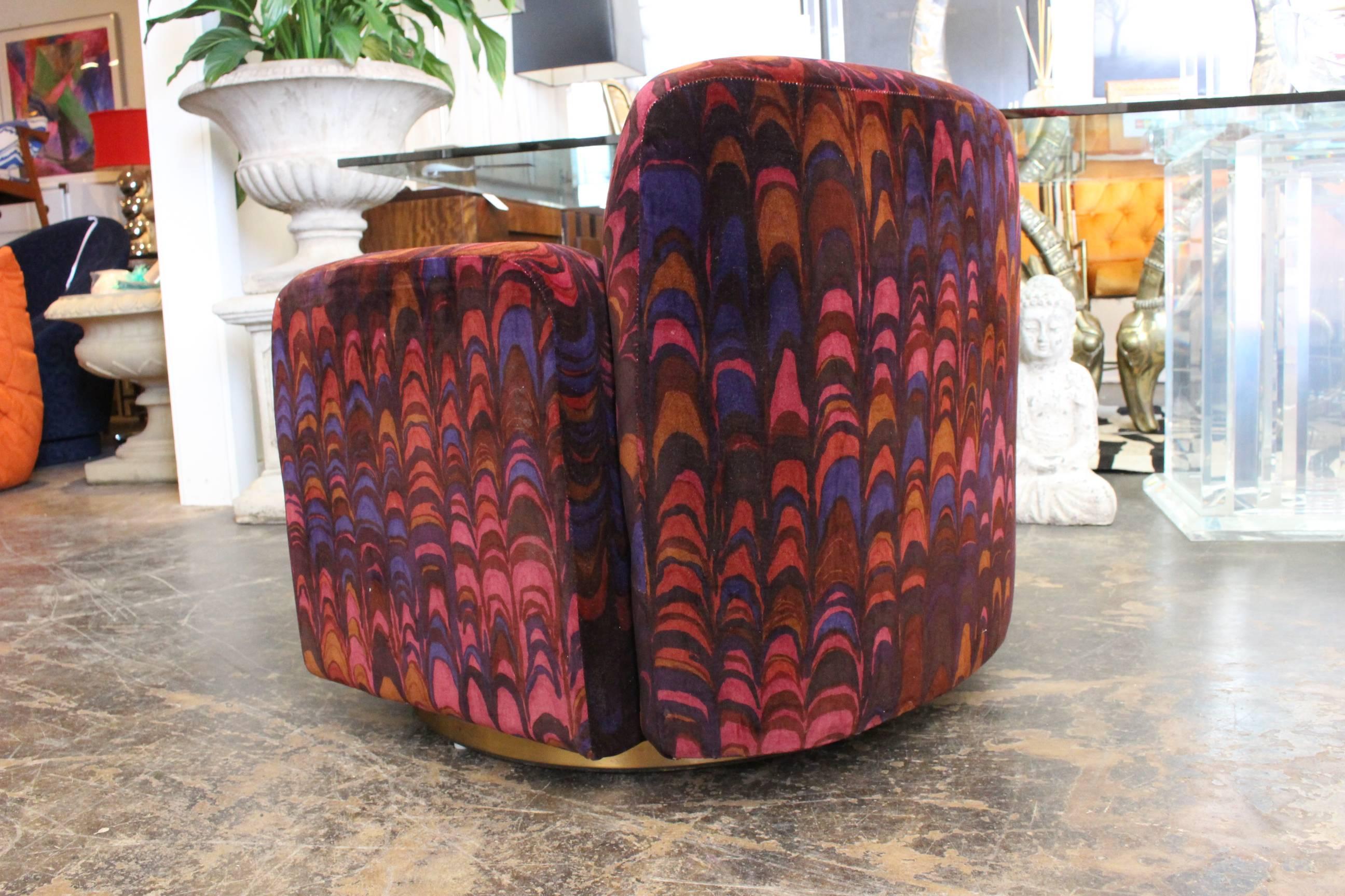 Swivel Chair and Ottoman with Jack Lenor Larsen Fabric by Milo Baughman In Good Condition In Dallas, TX
