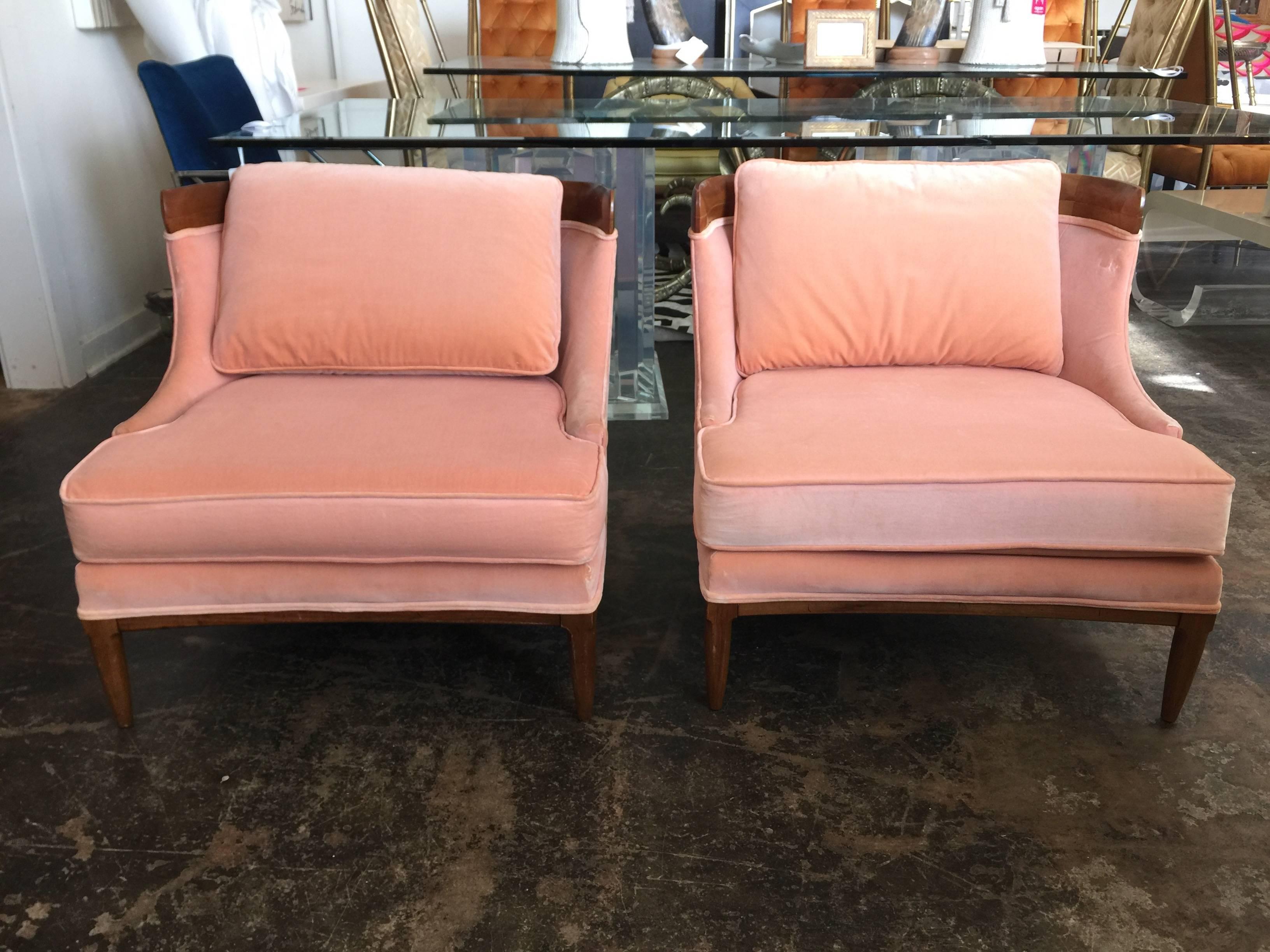 Pair of Tomlinson slipper chairs by Erwin Lambeth. Upholstered in a soft peachy pink velvet.

Dimensions: 30