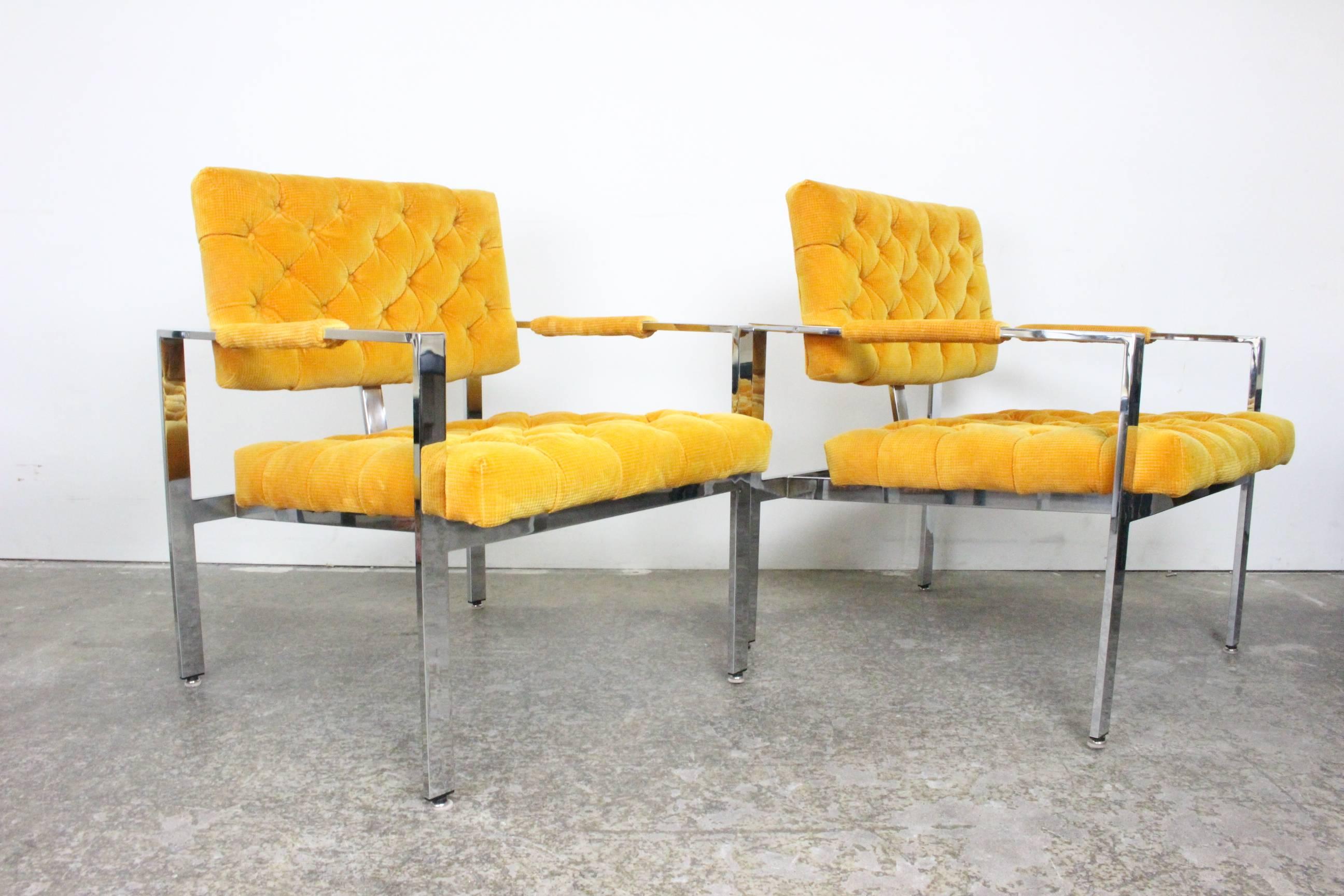 Pair of Milo Baughman chrome cube armchairs.

Dimensions: 25