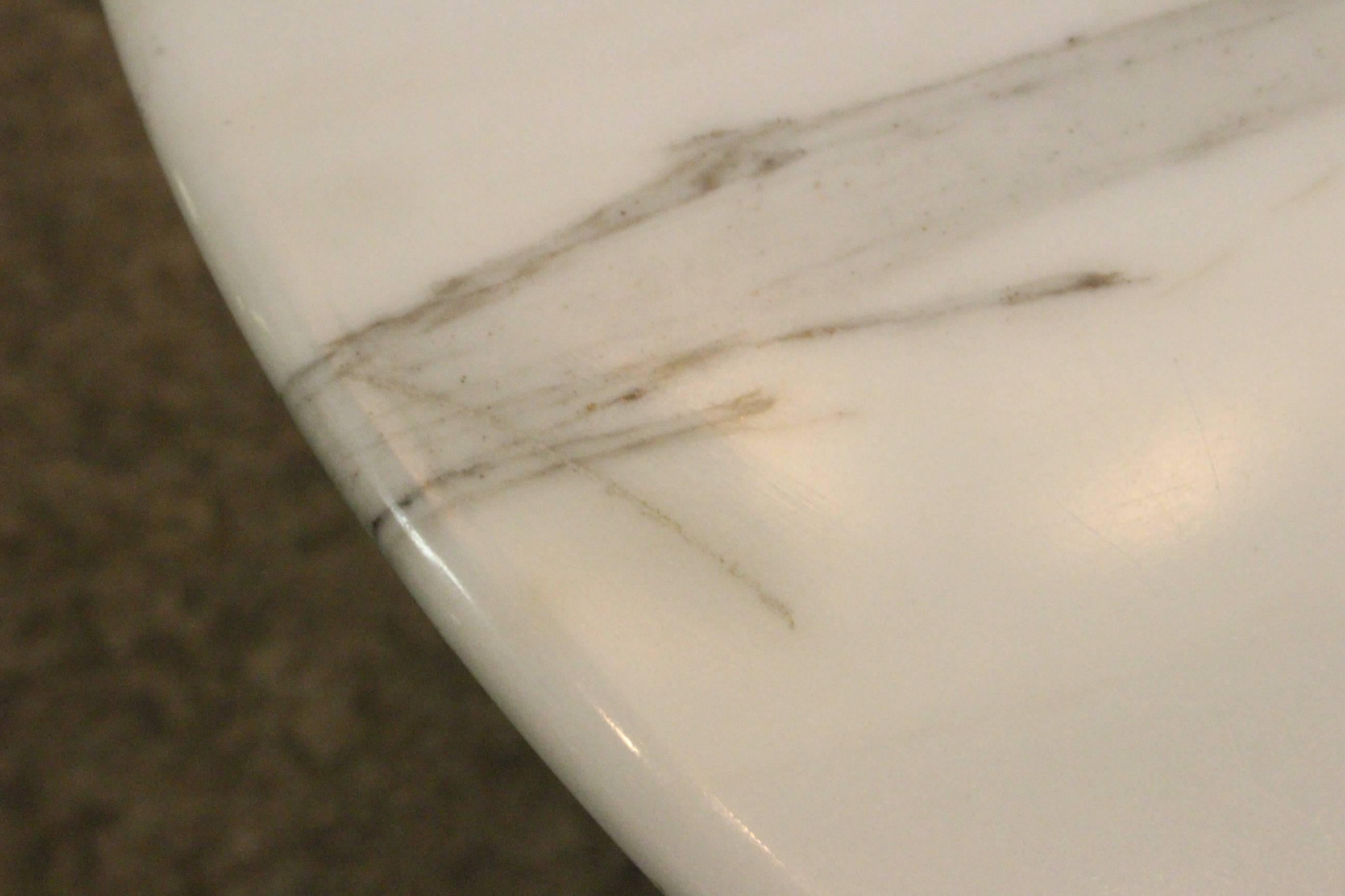 20th Century Oval Carrara Marble Tulip Side Table by Saarinen for Knoll