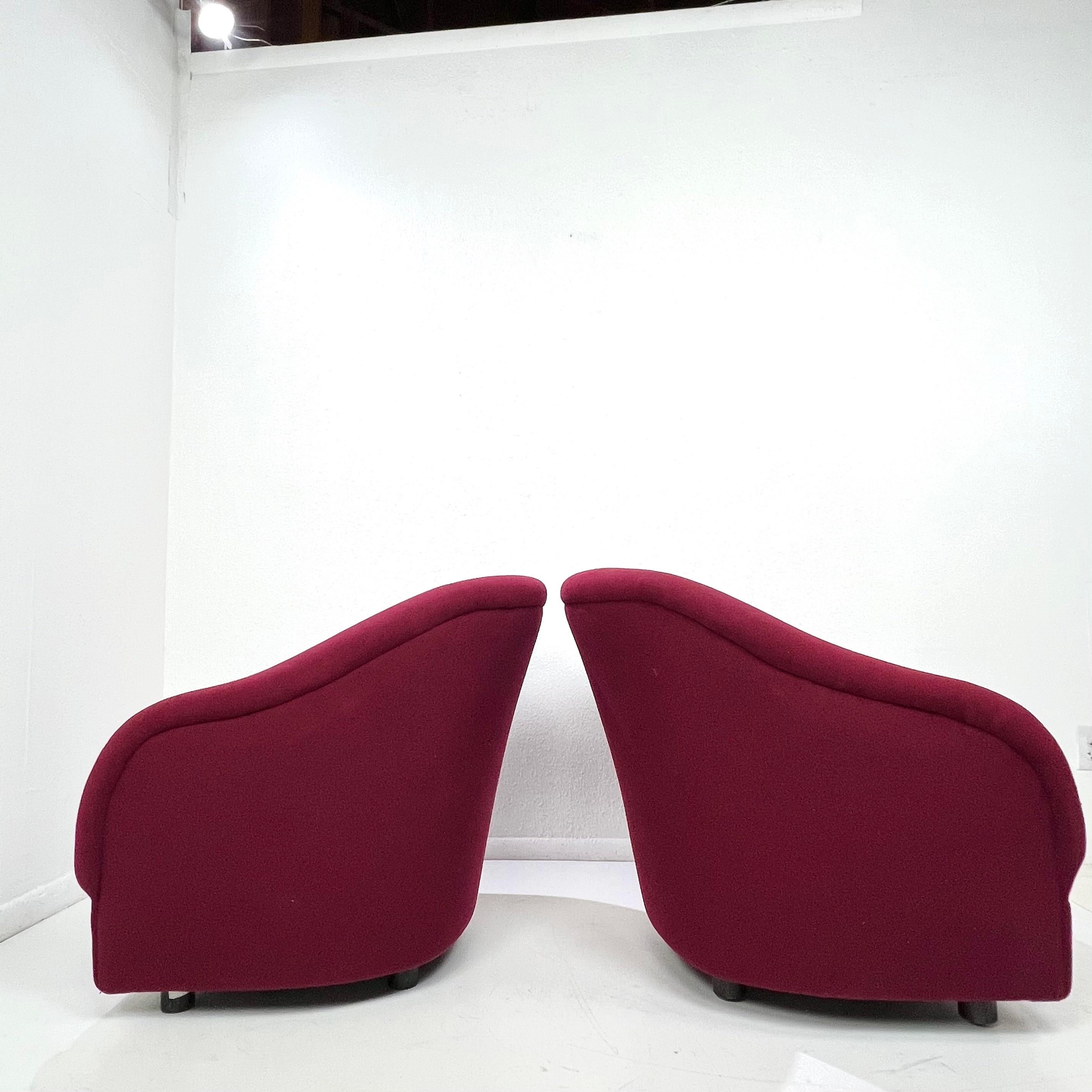 Paire de fauteuils par The Bennetts pour Brickel Associates en vente 1