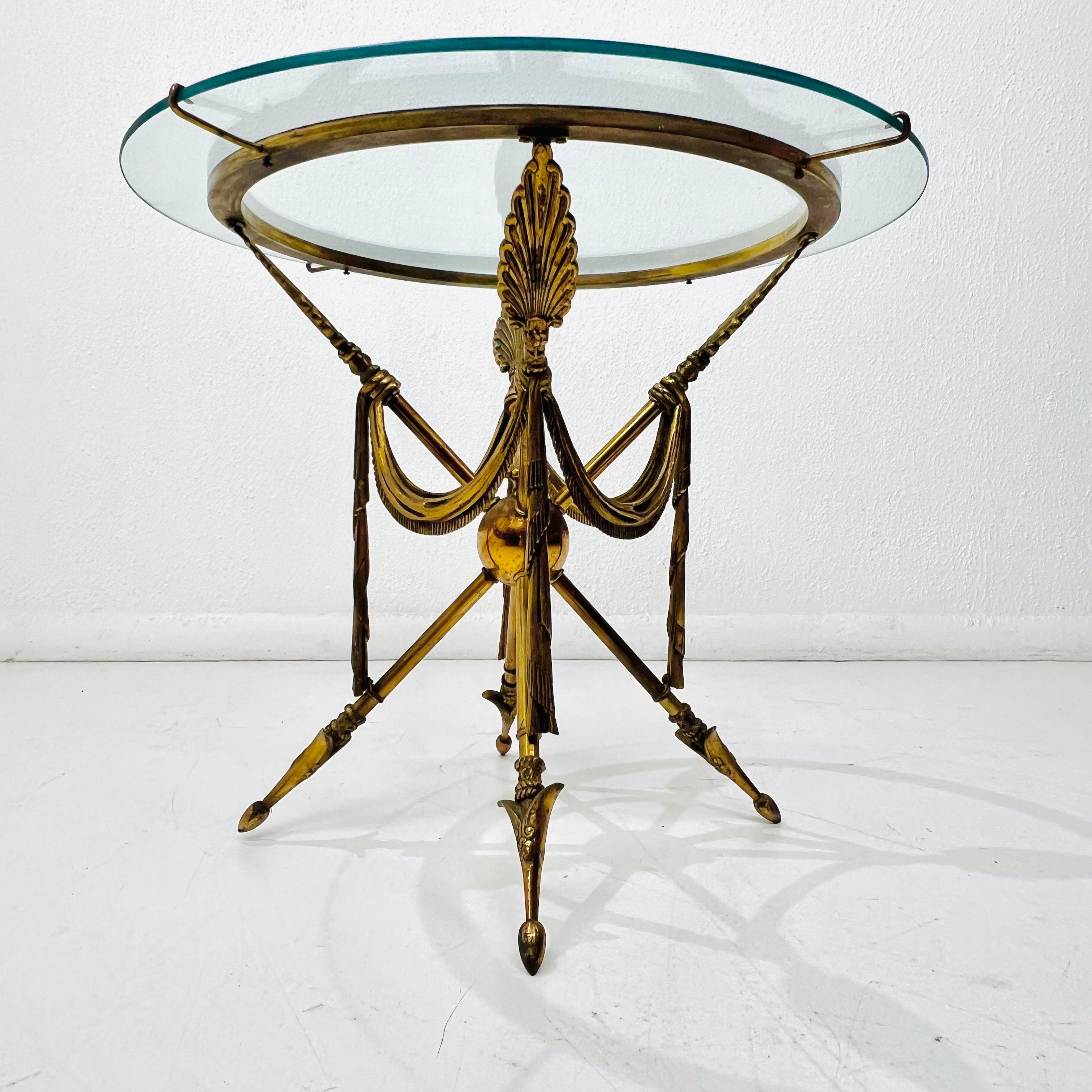 Neoclassical Arrow Side Table In Good Condition For Sale In Dallas, TX