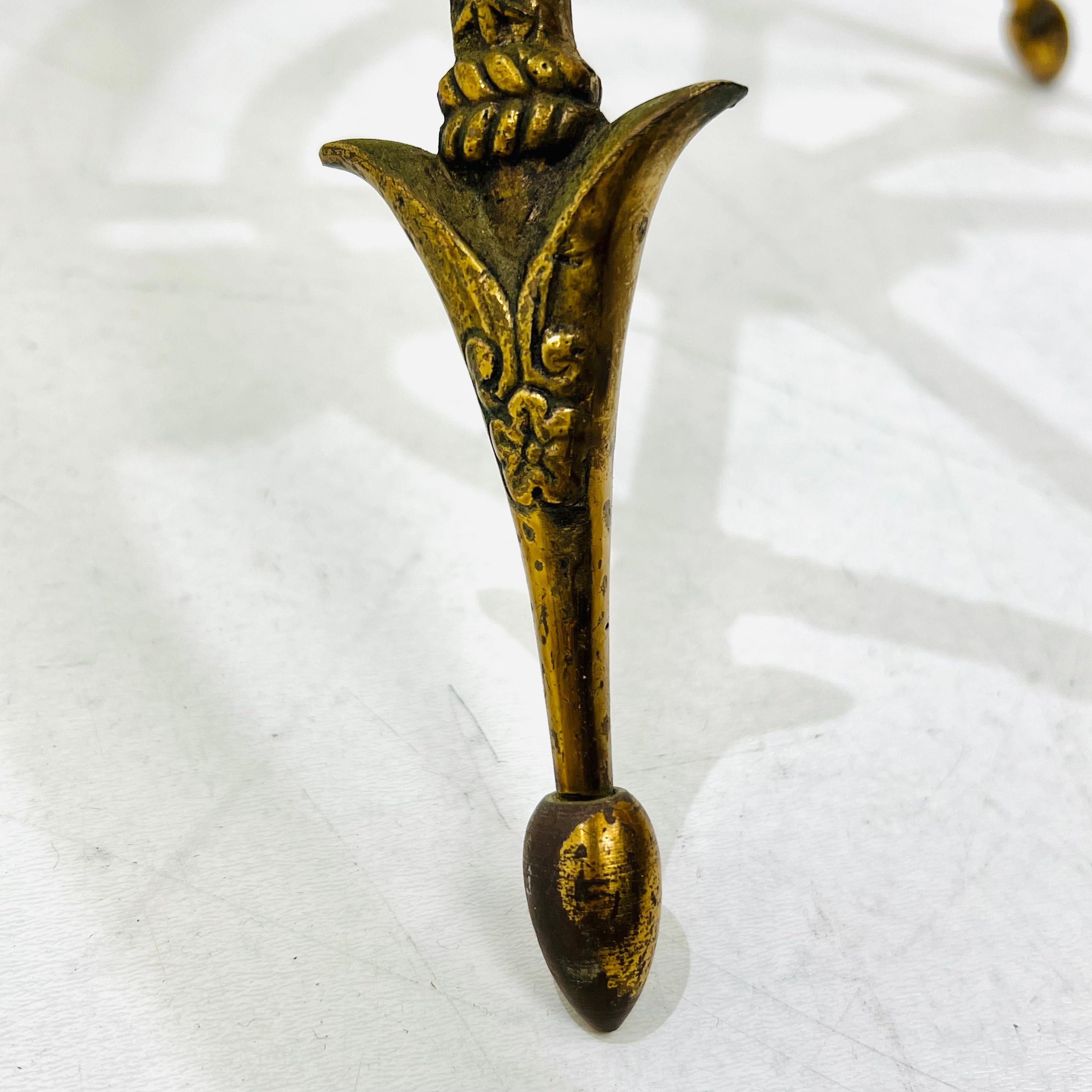 Neoclassical Arrow Side Table For Sale 3