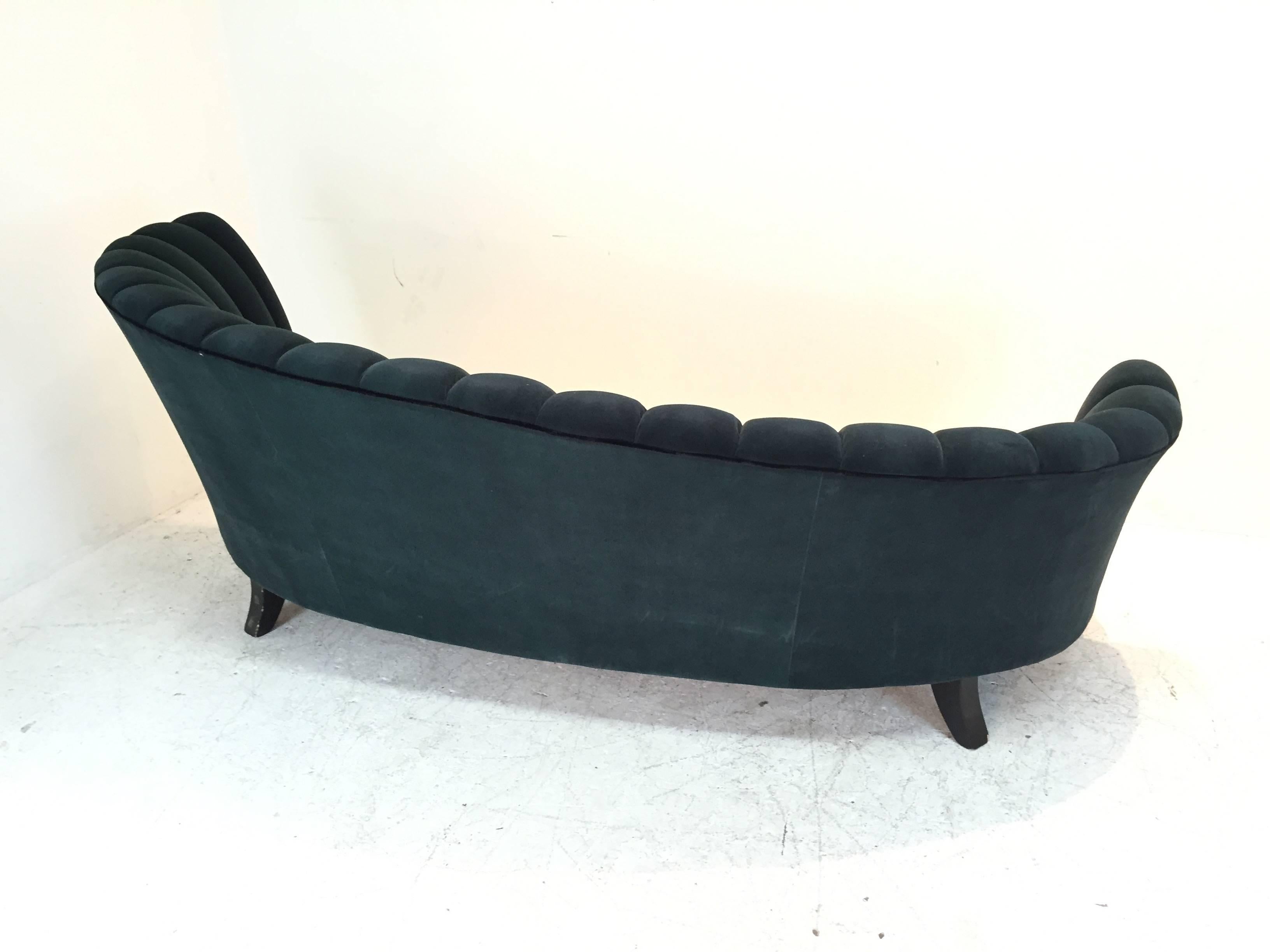 Scallop Back Sofa in the Manner of Gilbert Rohde In Excellent Condition In Dallas, TX