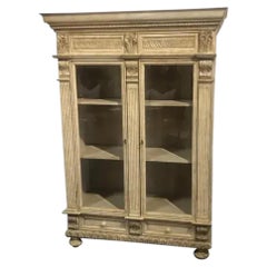 Italian Hand-Carved Vitrine Cabinet with Acanthus Leaves, 1990