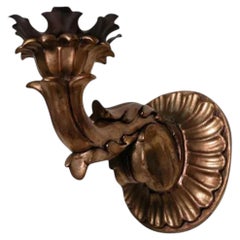 1990s Italian Carved Wood Acanthus Wall Sconce Decorative Wall