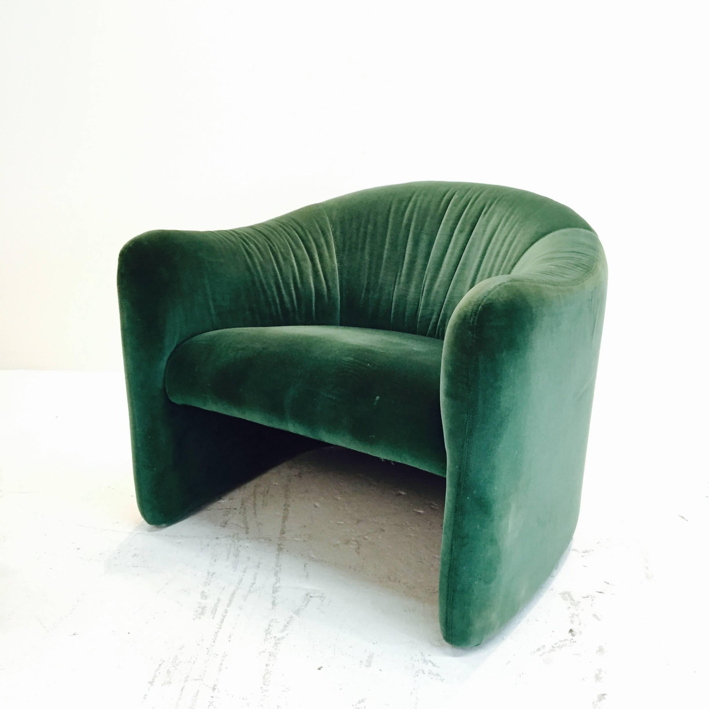 Pair of Luscious Green Velvet Armchairs by Metro 2