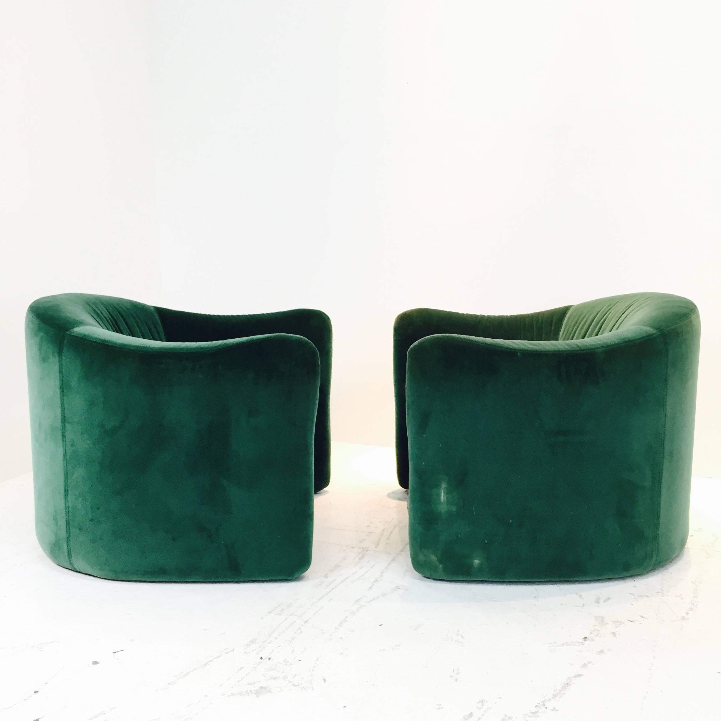 Pair of Luscious Green Velvet Armchairs by Metro 1