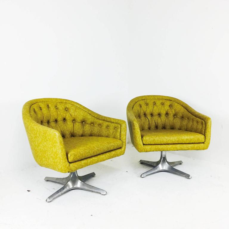 Pair of MCM Chromcraft Swivel Chairs with Propeller Pedestal Base For Sale at 1stDibs