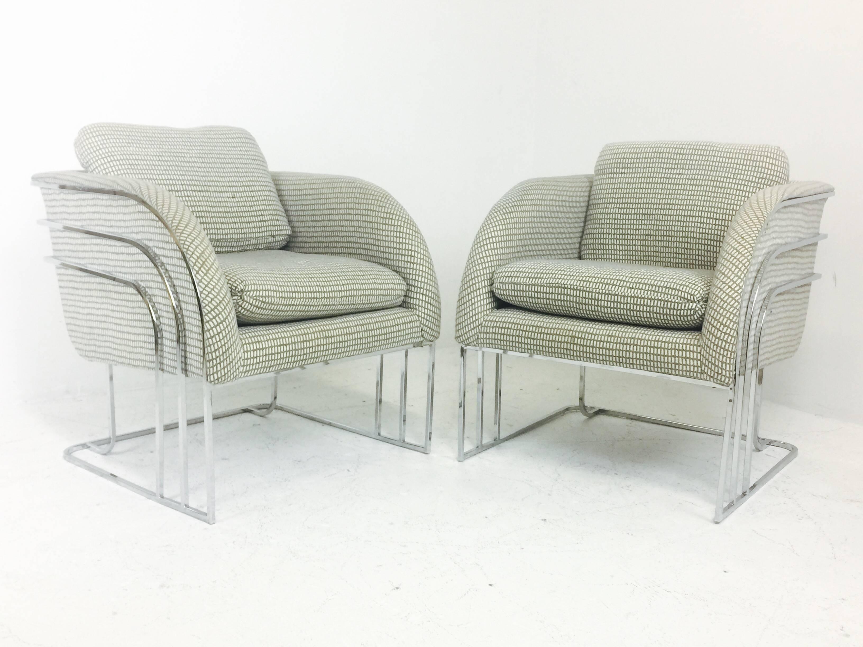 Pair of Deco Style Chrome Chairs by Milo Baughman In Good Condition In Dallas, TX