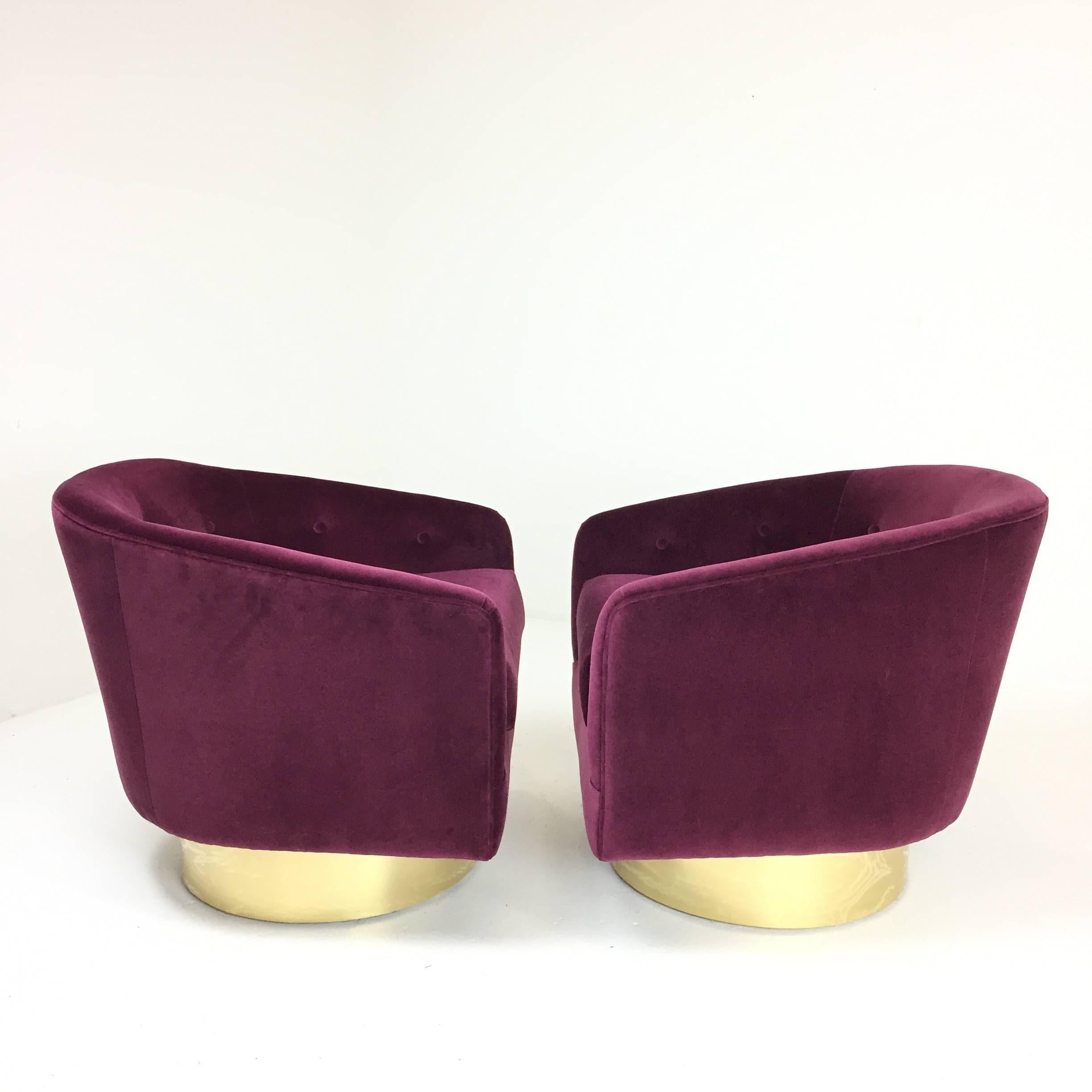 20th Century Pair of Newly Upholstered Velvet Milo Baughman Swivel Chairs with Brass Plinths