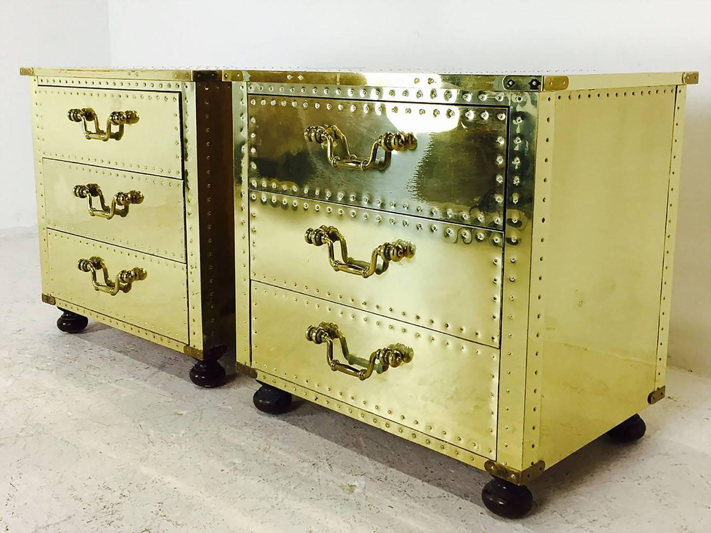 Pair of Brass Sarreid Side Tables or Nightstands In Good Condition In Dallas, TX