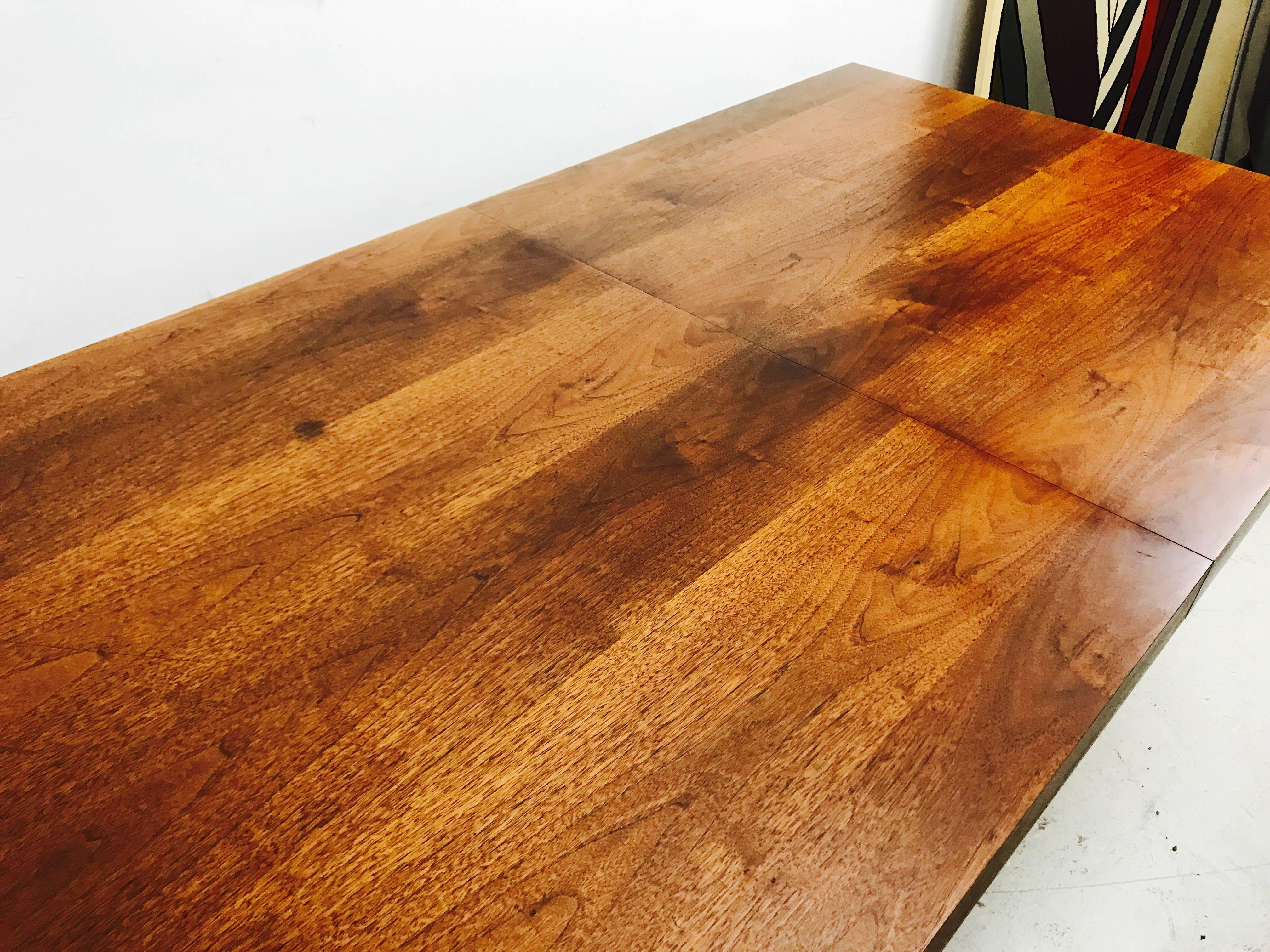 20th Century Walnut Dining Table with Leaves by Milo Baughman for Dillingham