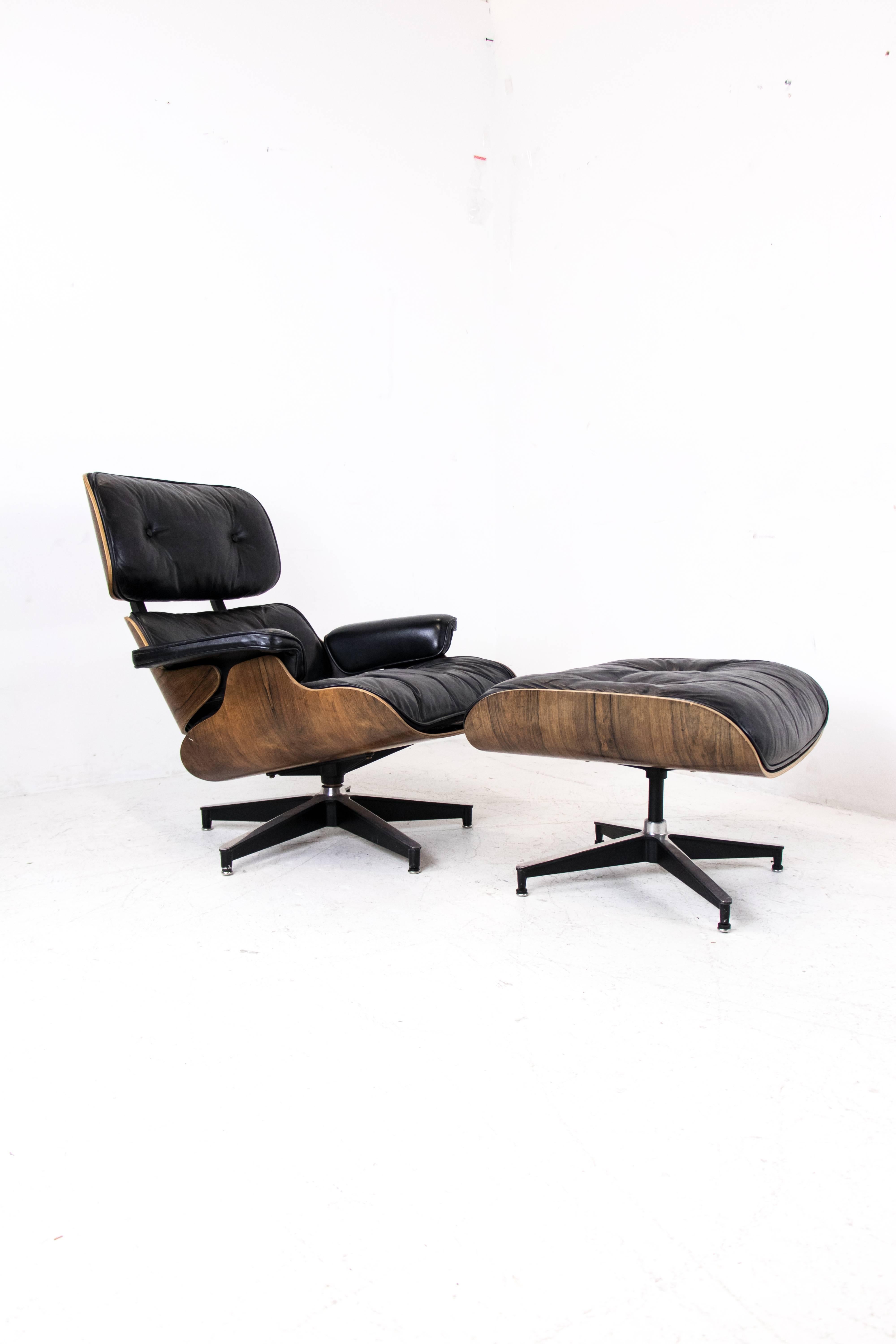 20th Century Rosewood Eames Lounge Chair and Ottoman