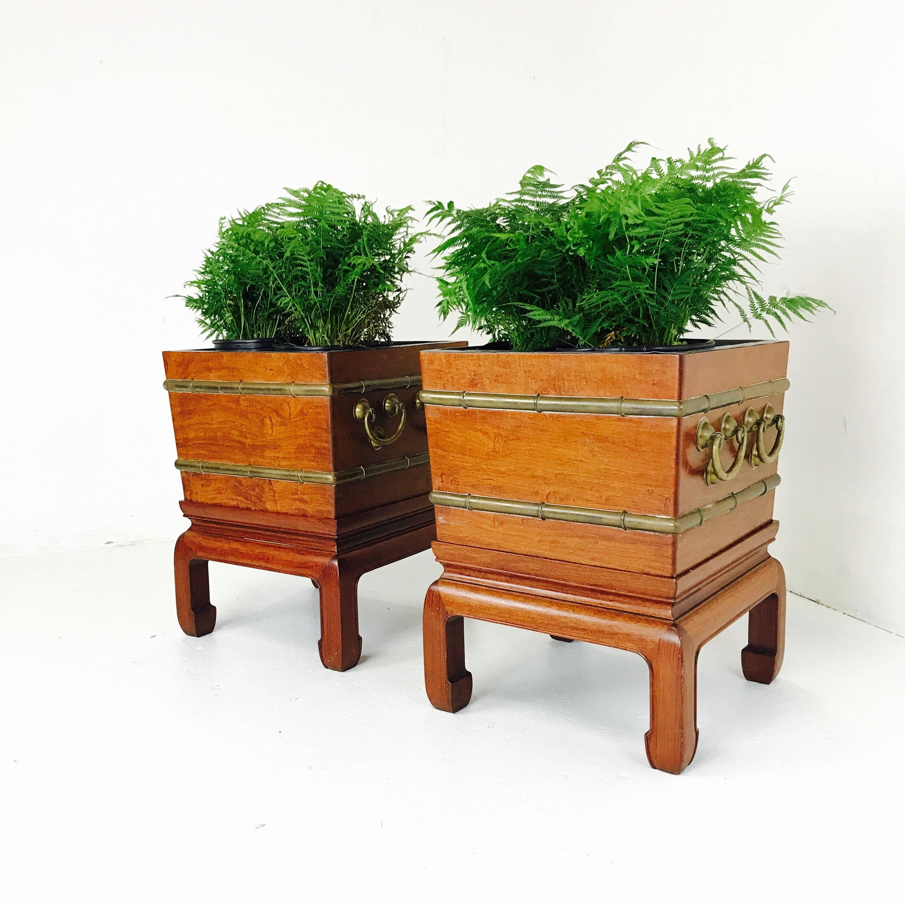 Mid-Century Modern Pair of Ming Wooden Planters with Brass Hardware For Sale