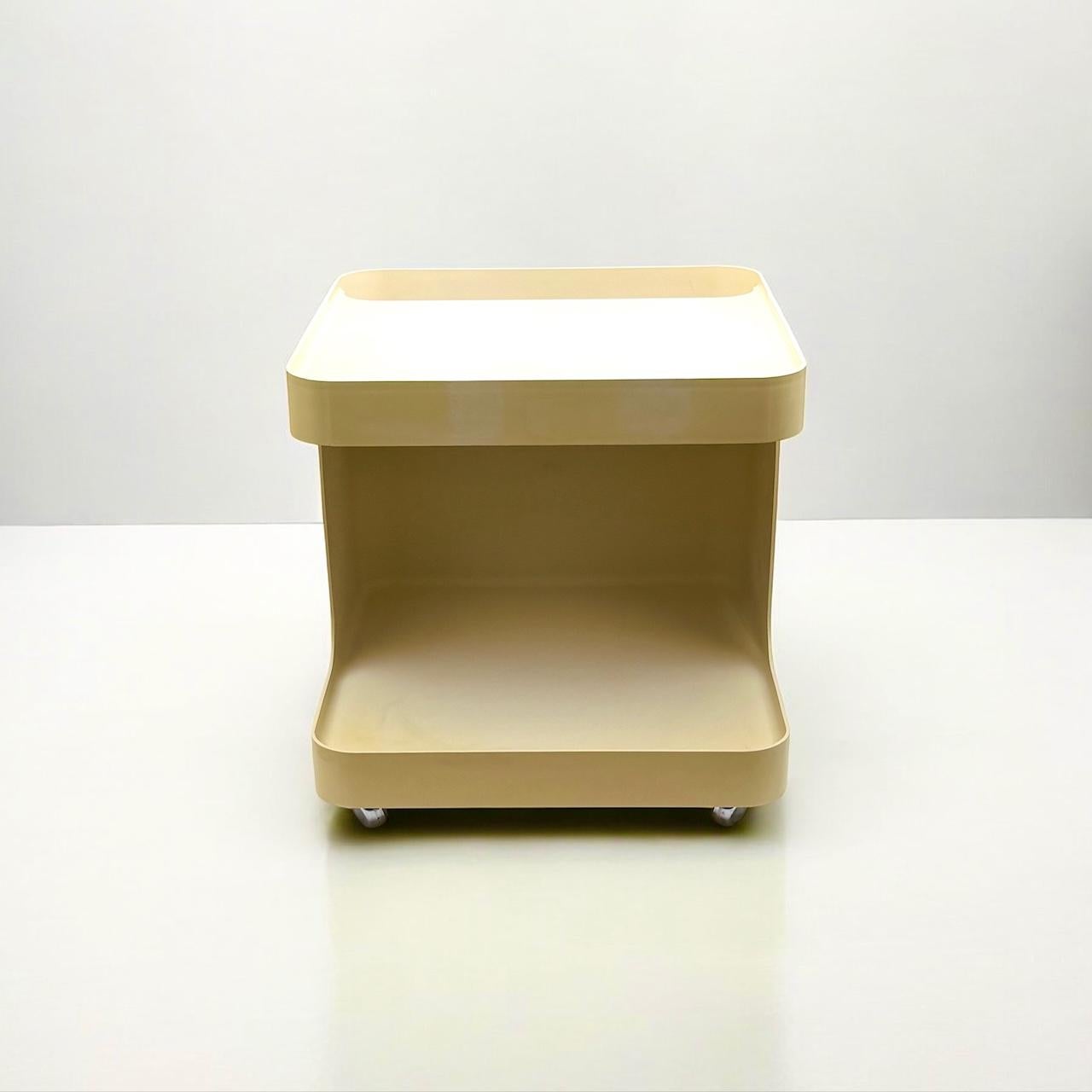 Plastique Chariot de bar italien des années 1970 de style Space A&M par M. I. One pour Longato, Novodur en vente