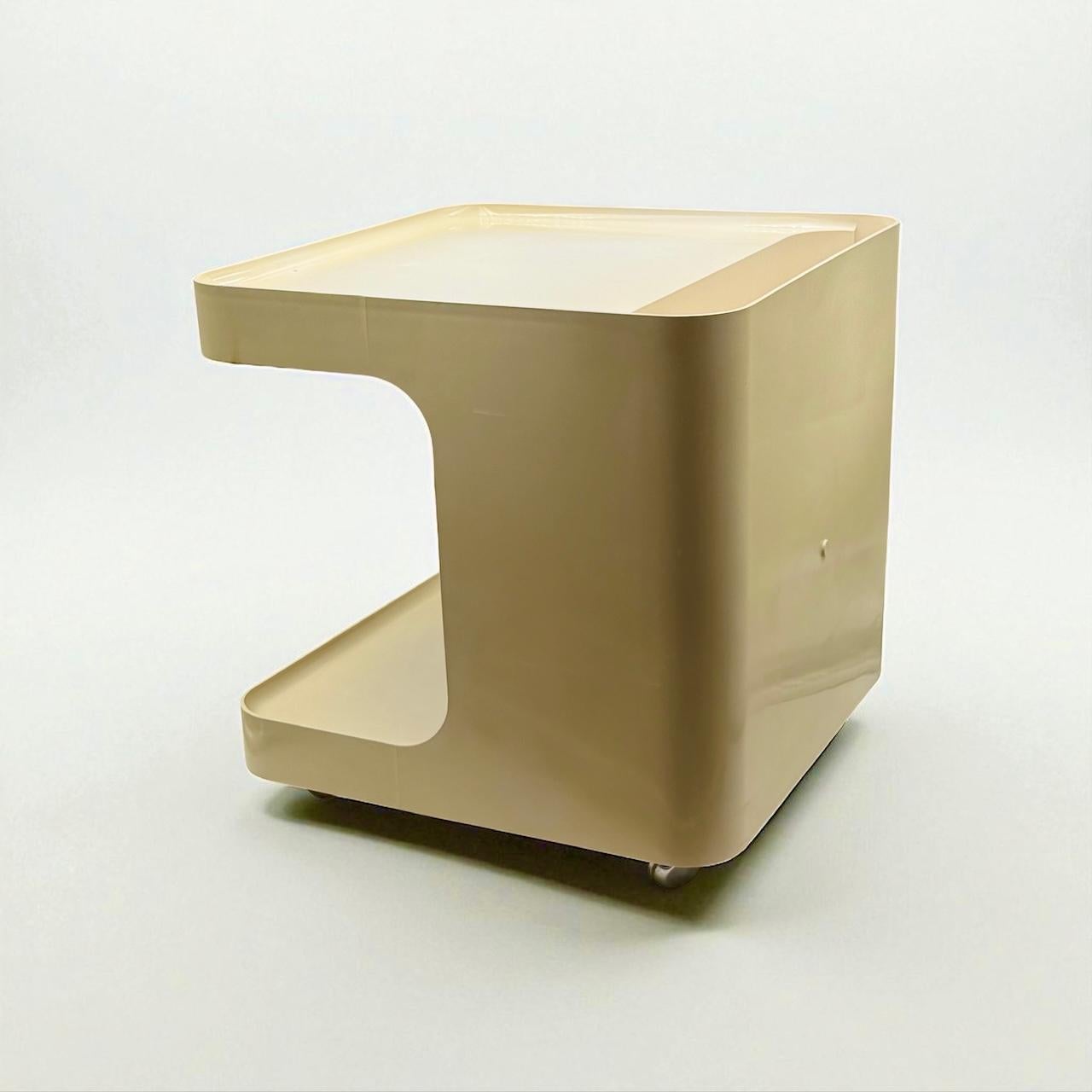 Chariot de bar italien des années 1970 de style Space A&M par M. I. One pour Longato, Novodur en vente 3